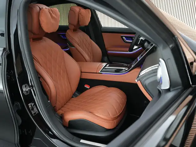 Mercedes-Benz S-Class view 5