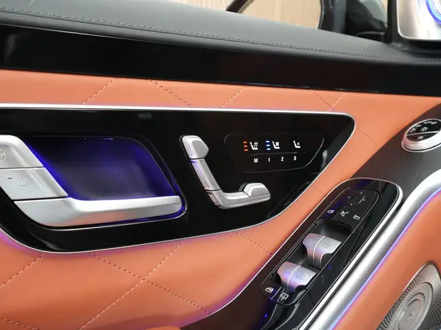 Mercedes-Benz S-Class view 16
