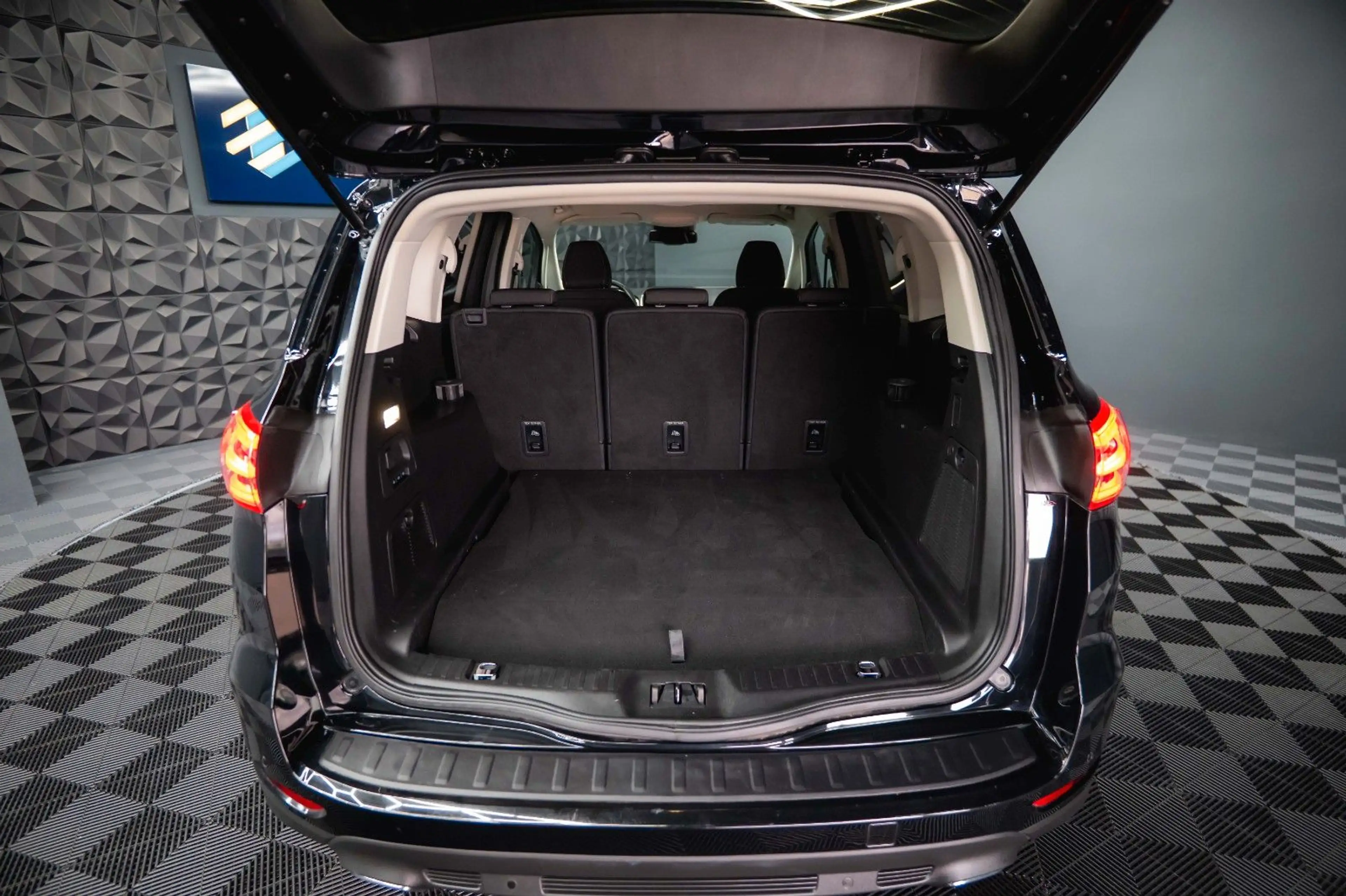 Ford S-Max Titanium 2.0 EcoBoost *ACC*Kamera*LED* — photo 14