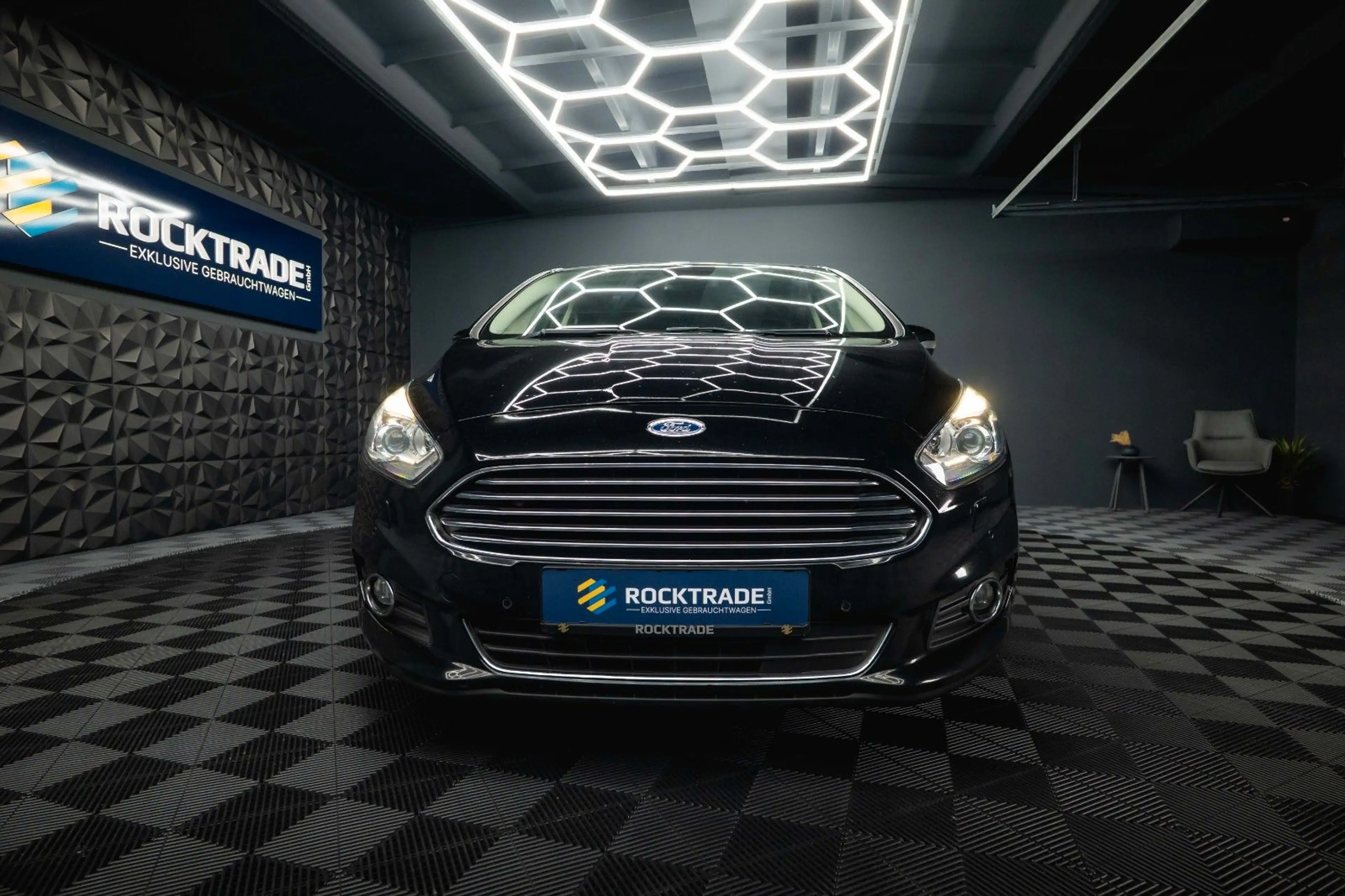 Ford S-Max Titanium 2.0 EcoBoost *ACC*Kamera*LED* — photo 4