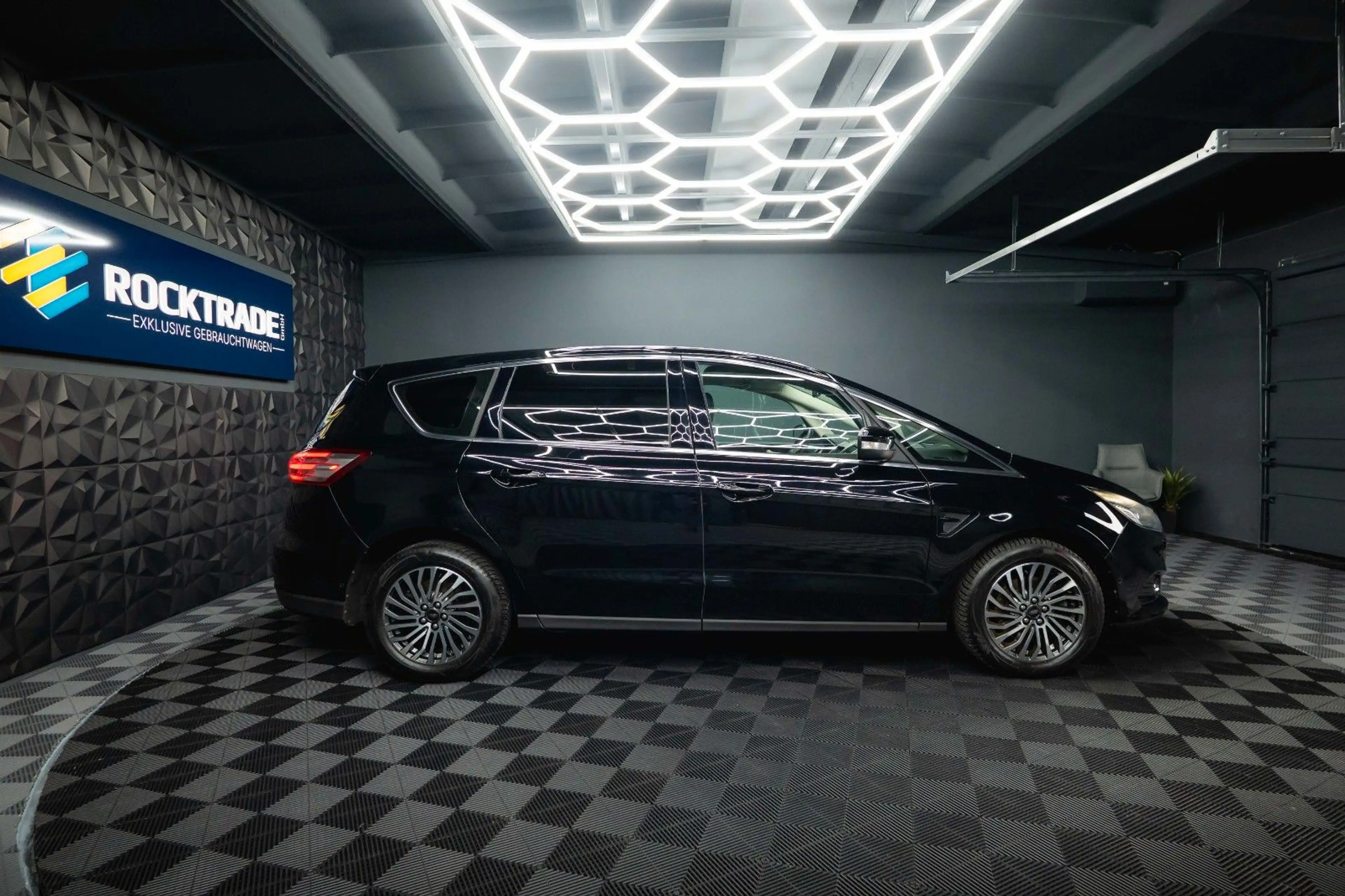 Ford S-Max Titanium 2.0 EcoBoost *ACC*Kamera*LED* — photo 8