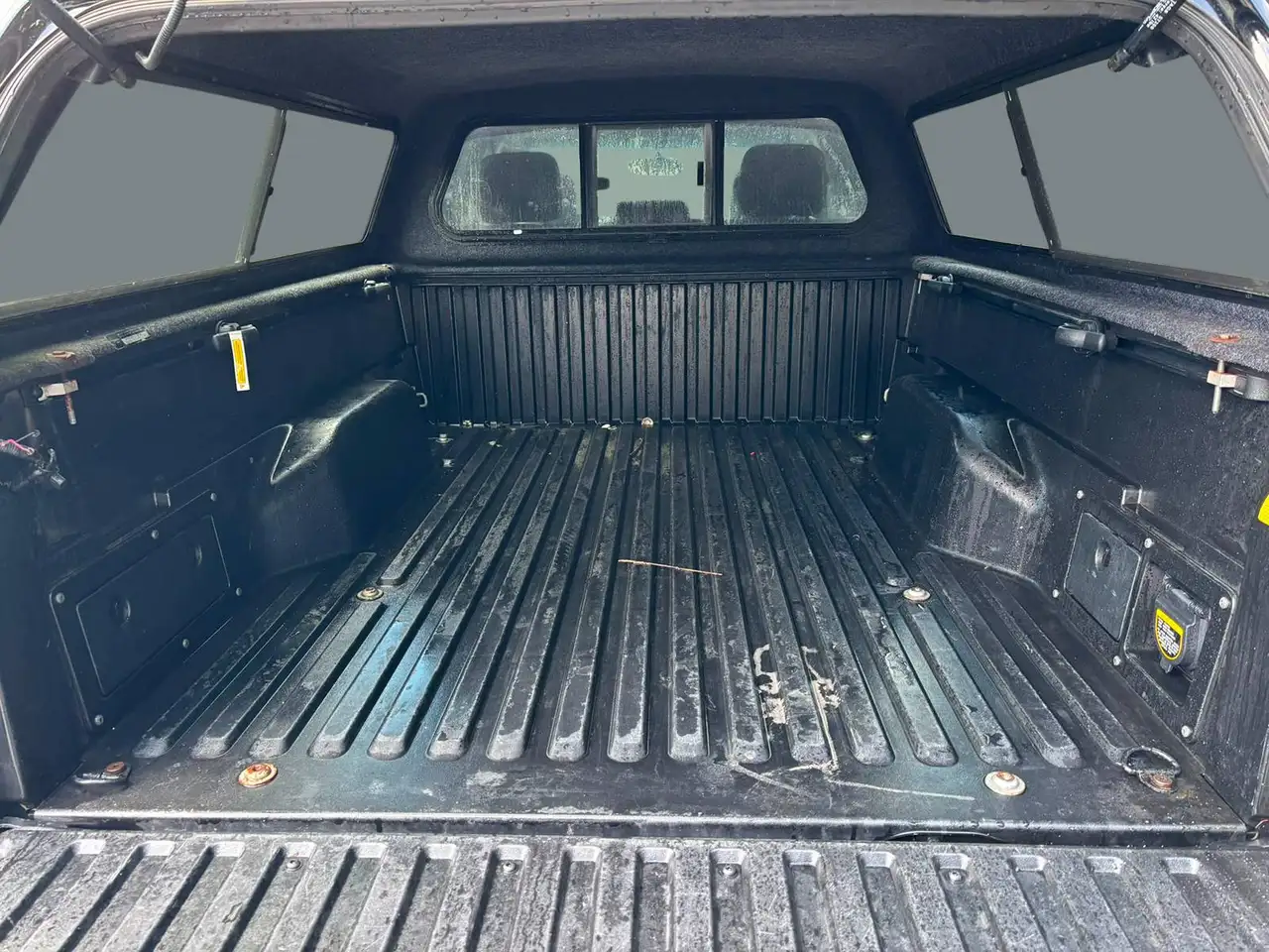 Toyota Tacoma снимка Toyota Tacoma