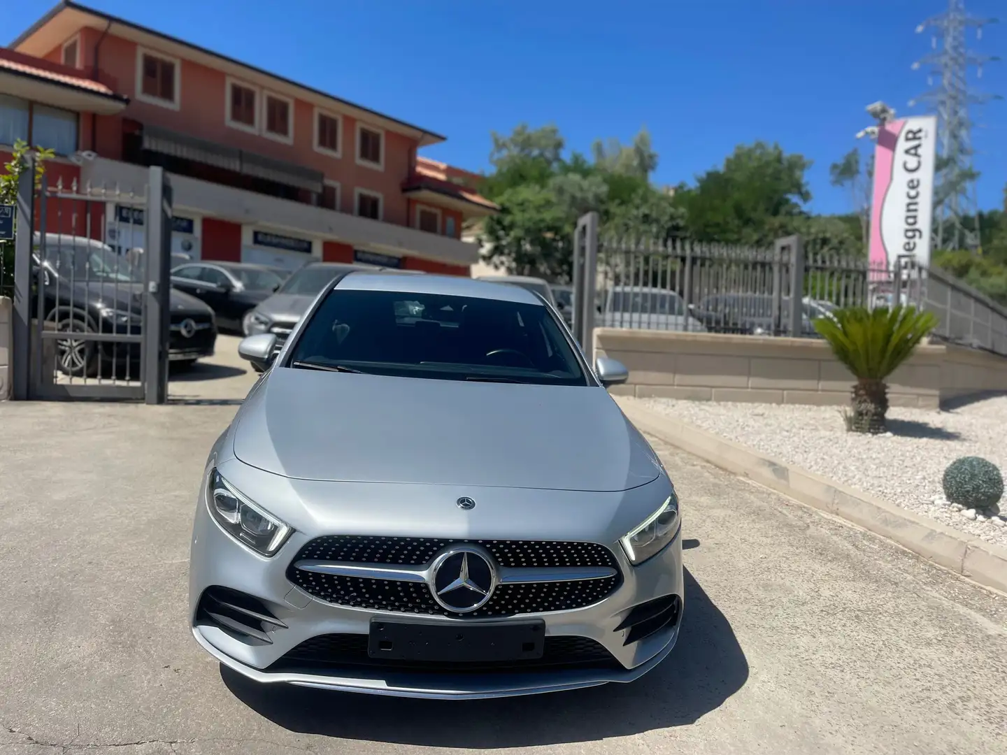 Mercedes-Benz A 200 d Premium AMG auto Argento - 2