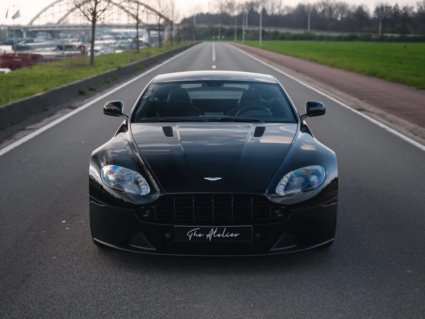 Aston Martin V8 Vantage - 1st Owner - A condition- Sportshift II Noir - 2