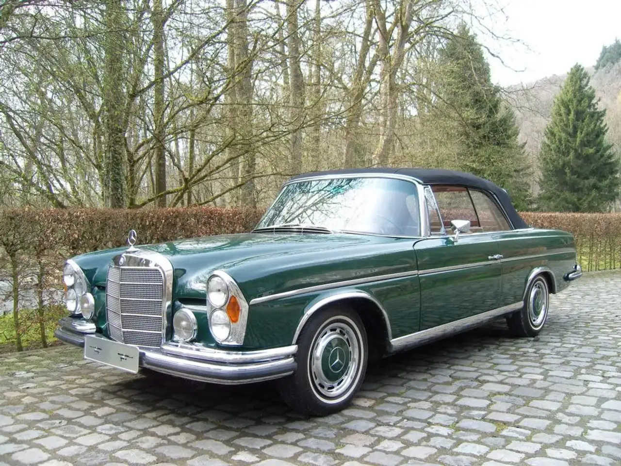 Mercedes-Benz 250 SE Cabriolet, foto 1