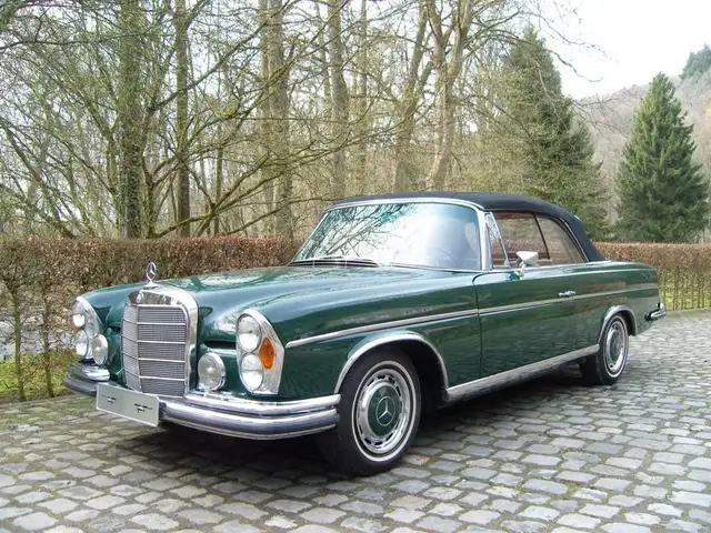 Mercedes-Benz 250 SE Cabriolet