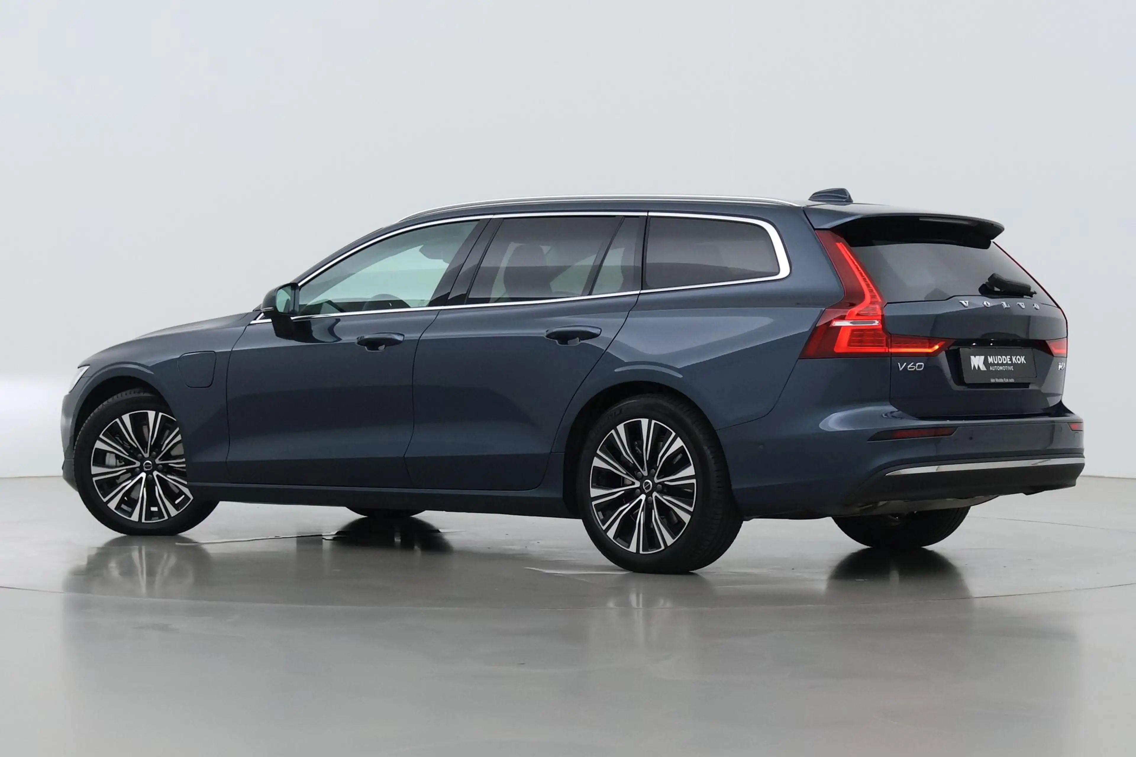 Volvo V60 T6 Plus Bright | Harman/Kardon | Trekhaak | 360° C — photo 2