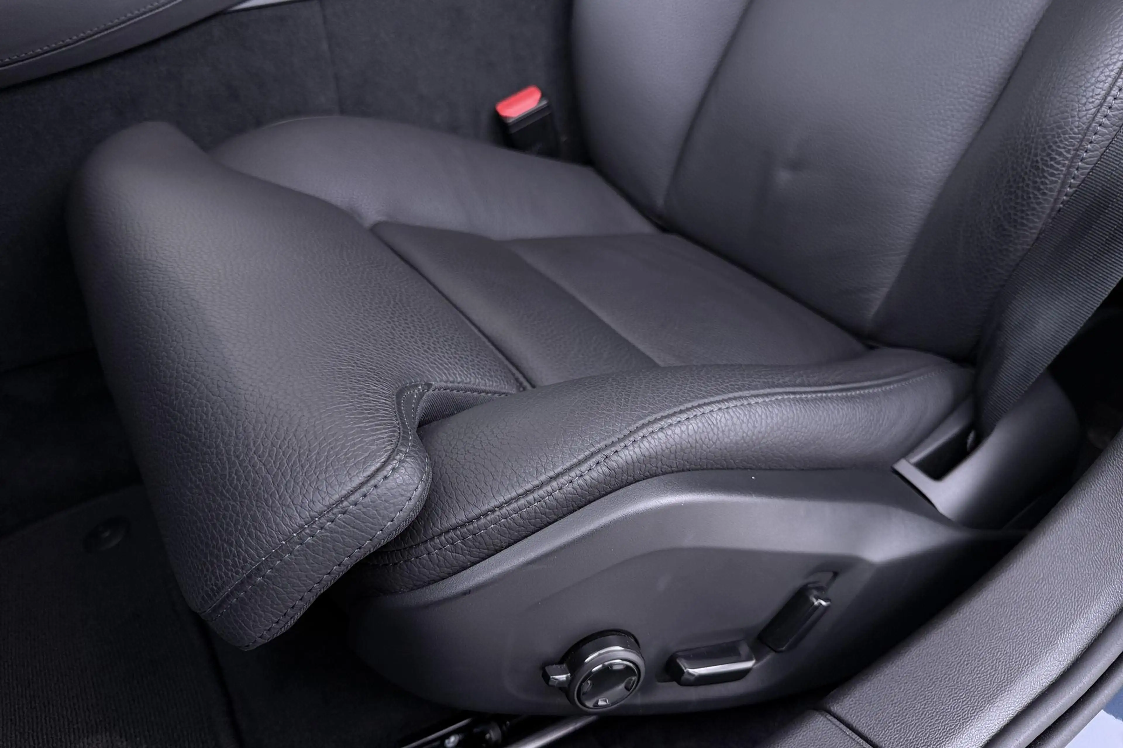 Volvo V60 T6 Plus Bright | Harman/Kardon | Trekhaak | 360° C — photo 44