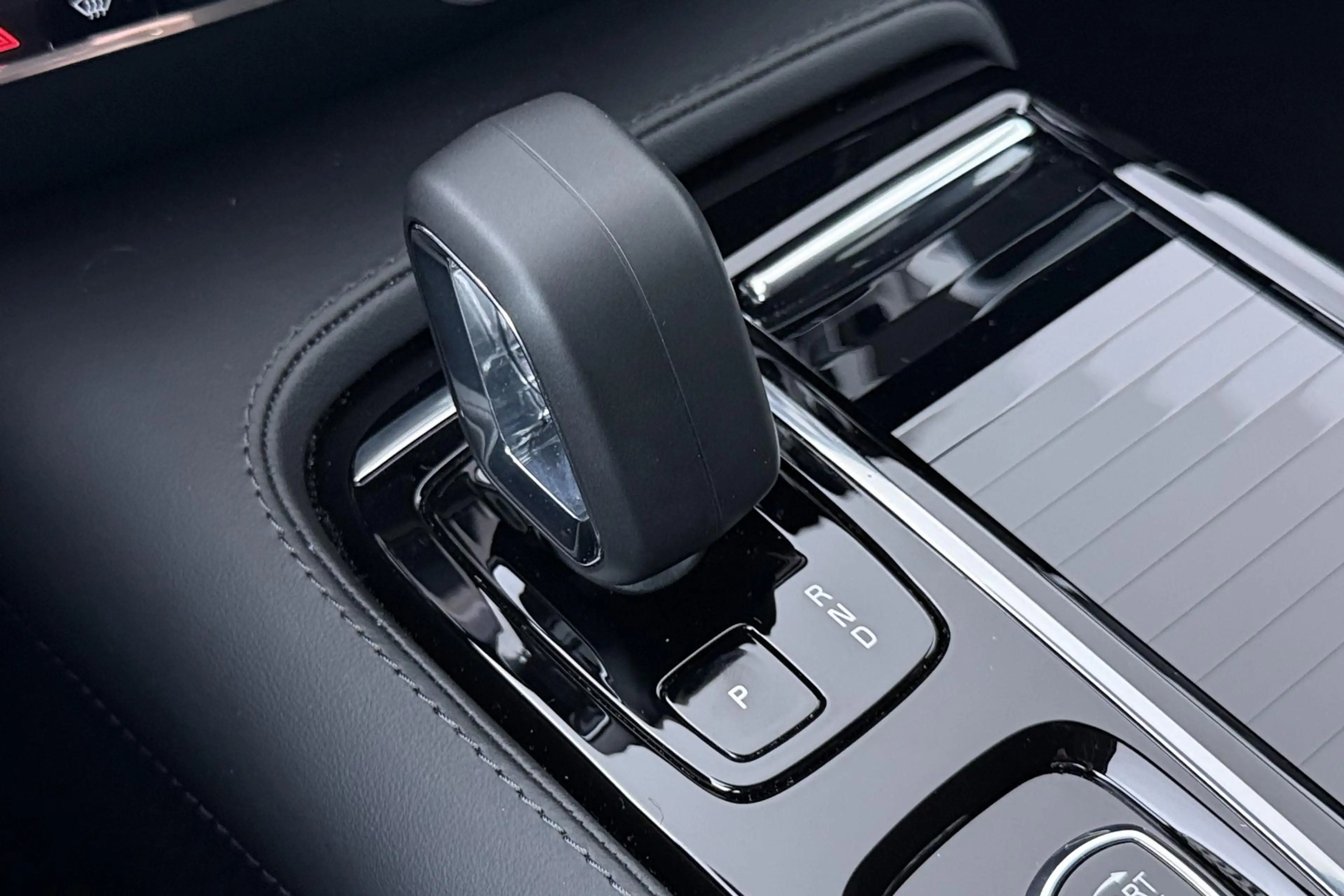 Volvo V60 T6 Plus Bright | Harman/Kardon | Trekhaak | 360° C — photo 36