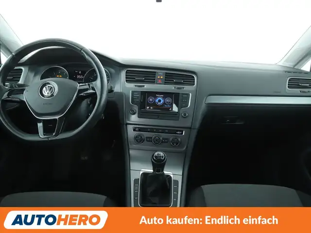 Volkswagen Golf view 12