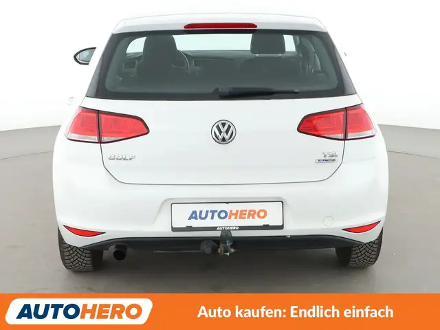 Volkswagen Golf view 5