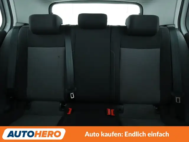 Volkswagen Golf view 15