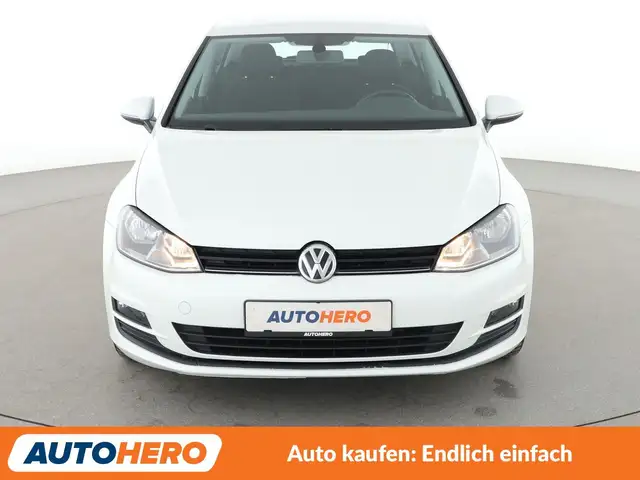 Volkswagen Golf view 9