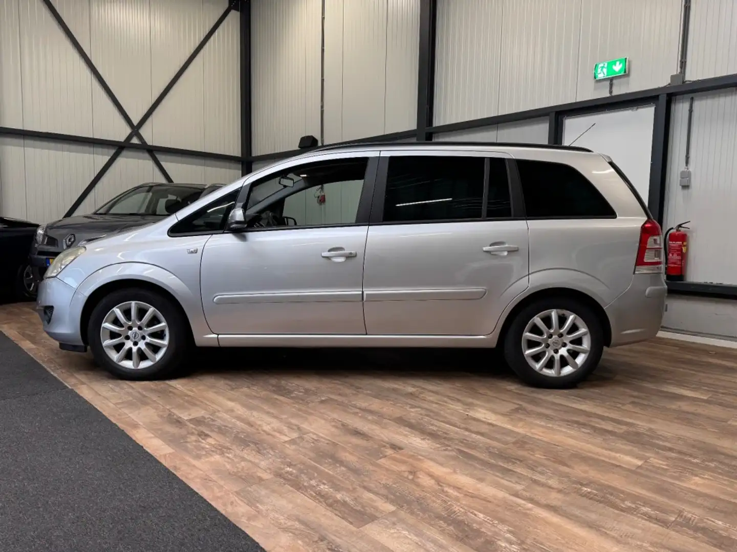 Opel Zafira 1.8 Temptation / 7 PERS / AIRCO / ISOFIX / CRUISE Gris - 2
