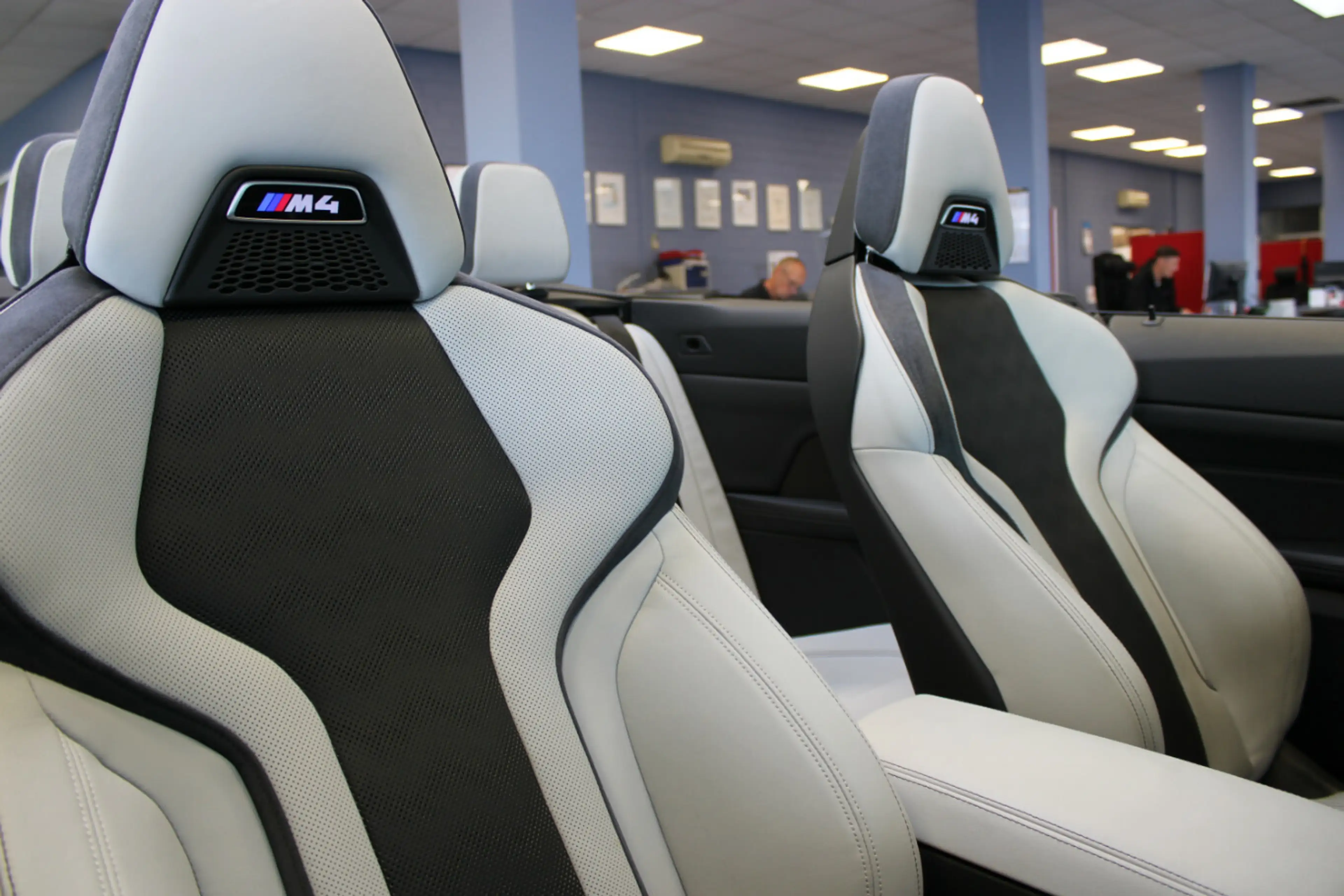 BMW M4 xDrive Competition Carbon-Keramik / Driver's Packa — photo 11