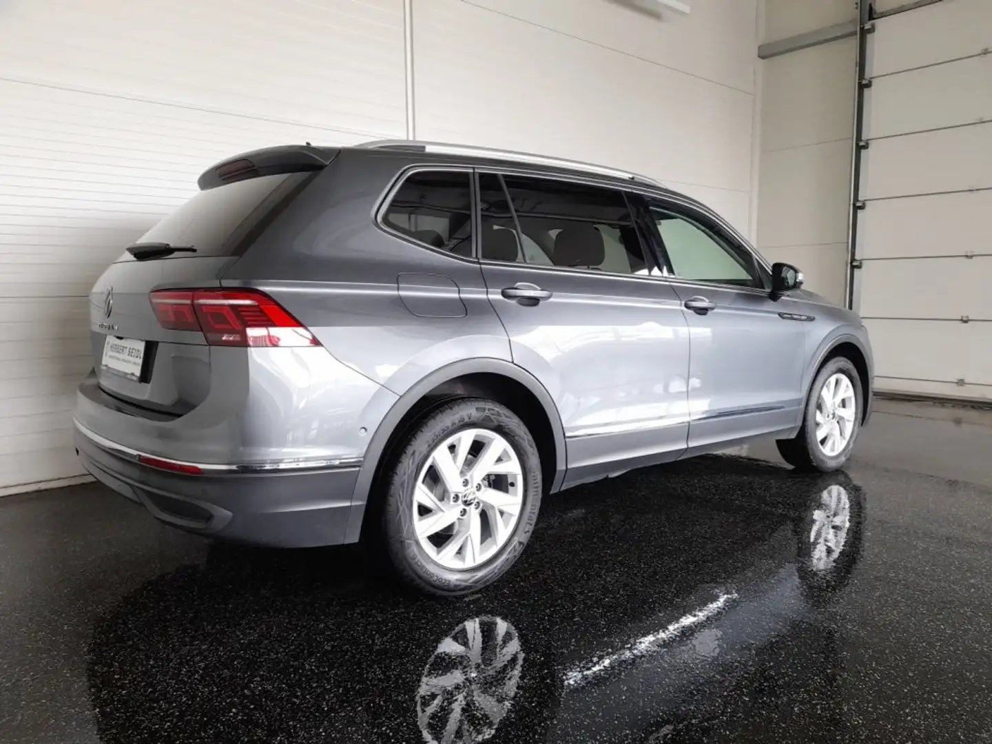 Volkswagen Tiguan Allspace LIFE 2,0 TDI DSG *MATRIX-LED / HEAD-UP / VIRTUELL / NAVI / AHV & 360 ° KAMERA / ACC / E-KLAPPE* Grau - 2