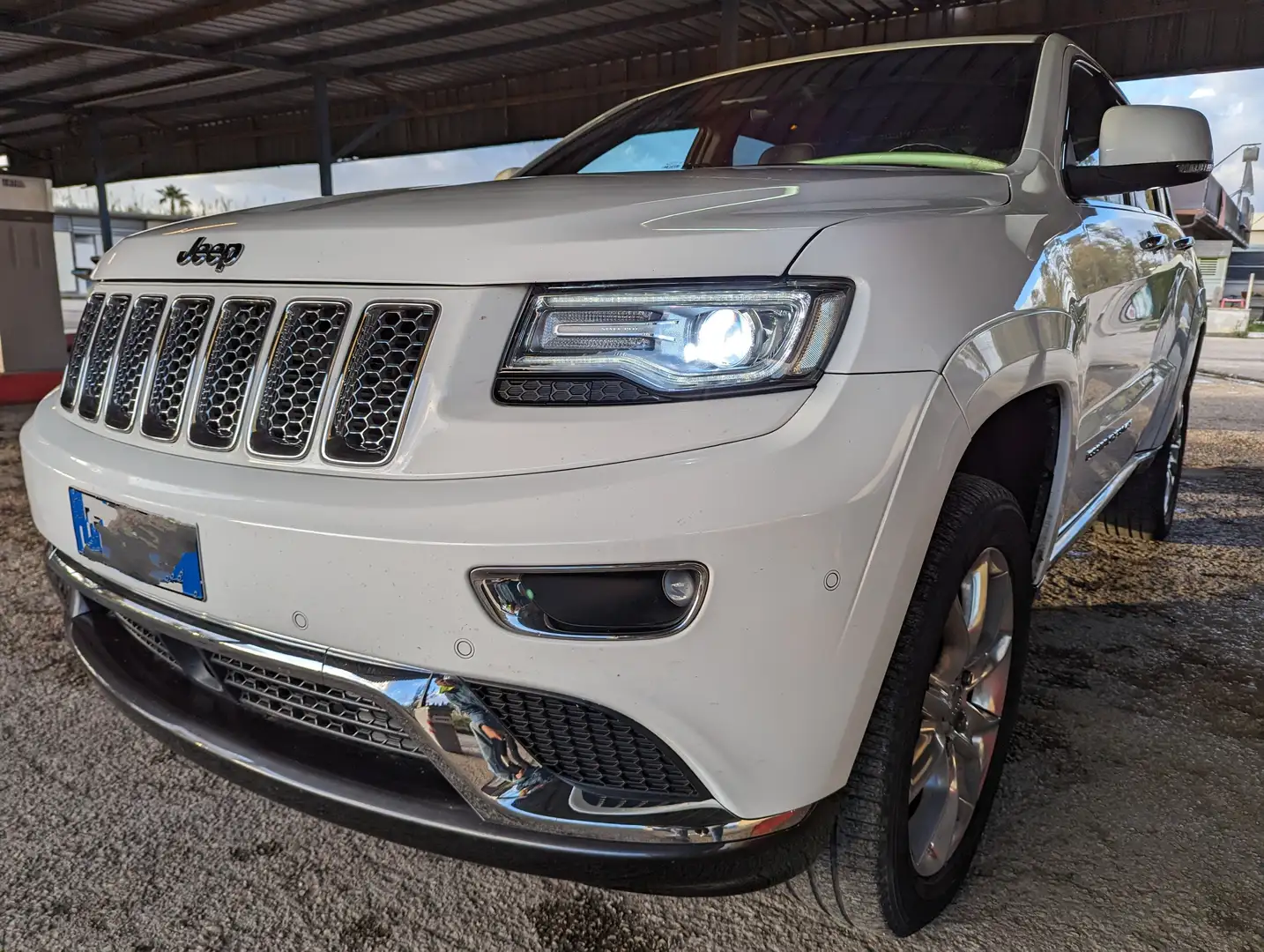 Jeep Grand Cherokee 3.0 crd (mjt II) V6 Summit 250cv auto Bílá - 1