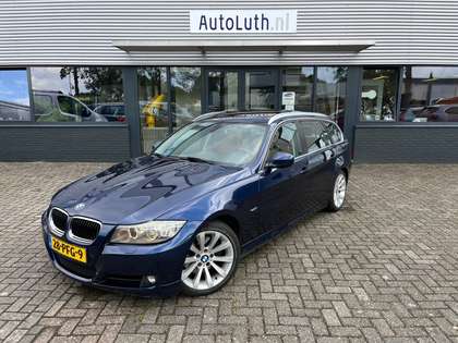 BMW 320 3-serie Touring 320i High Executive
