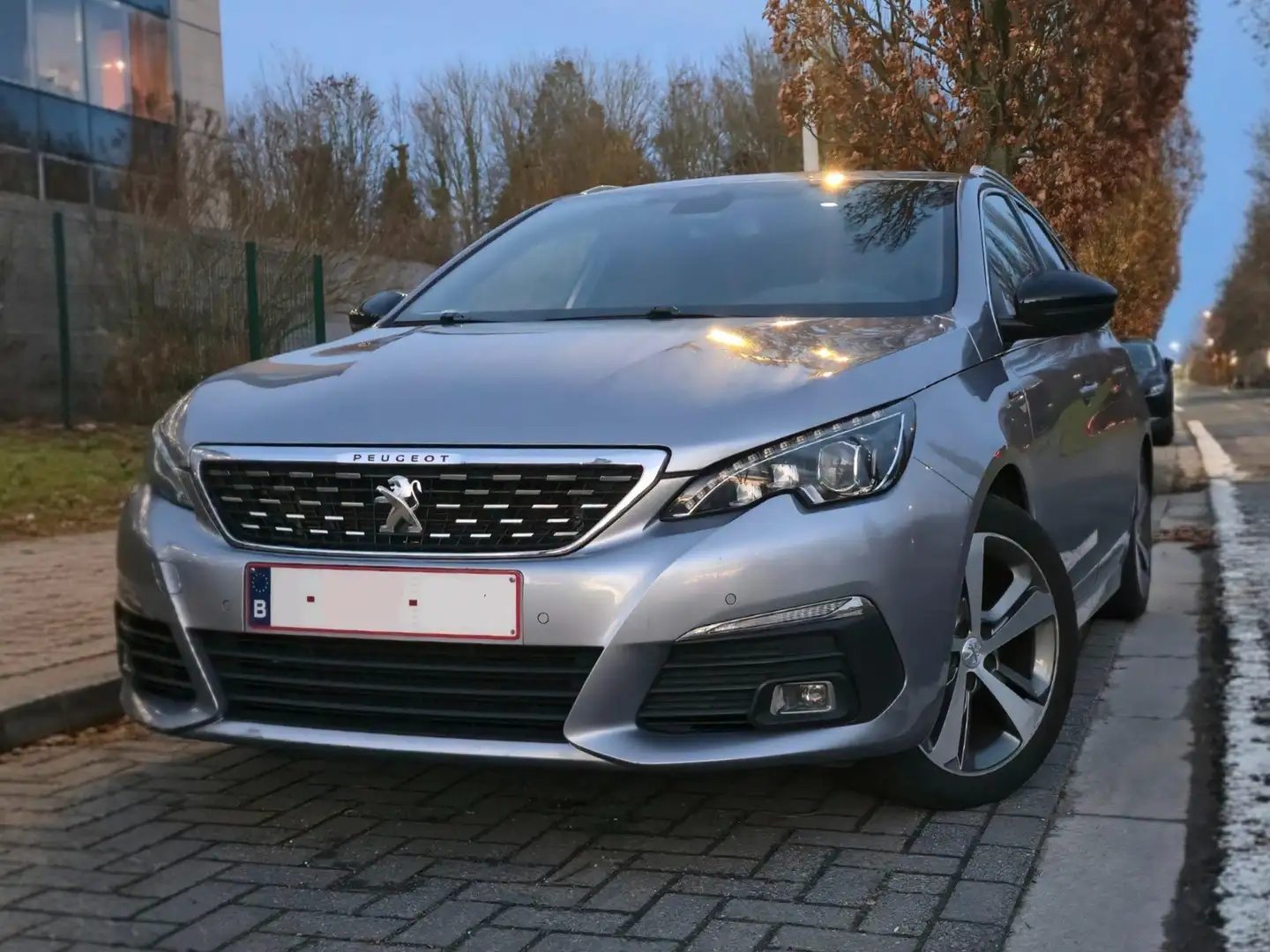 Peugeot 308 308 SW 1.2 GT-Line Start&Stop Zilver - 1