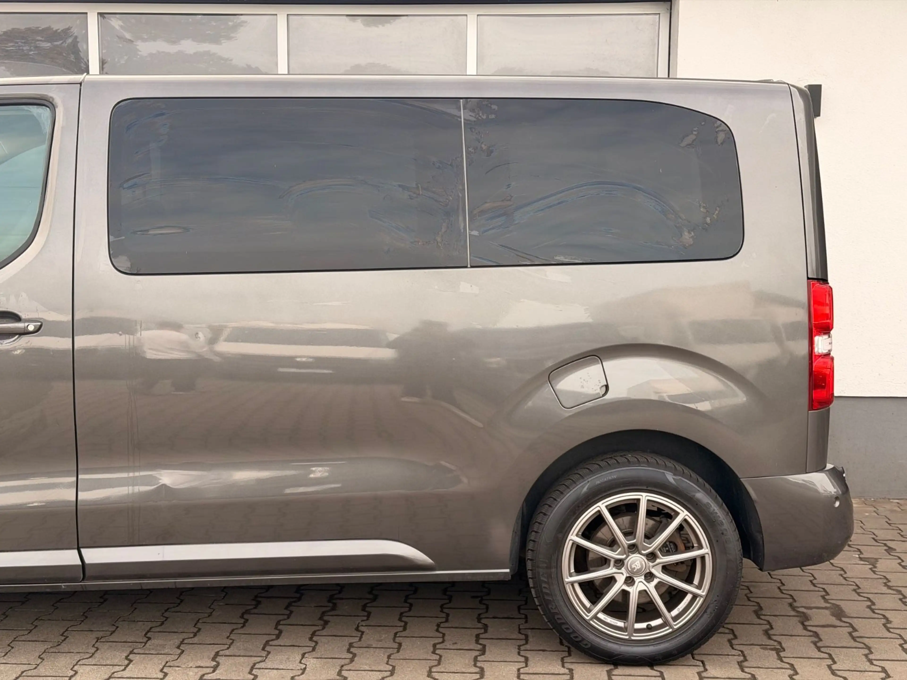 Opel Zafira Life Selection Navi AHK Xenon Kamera 8 Si — photo 10
