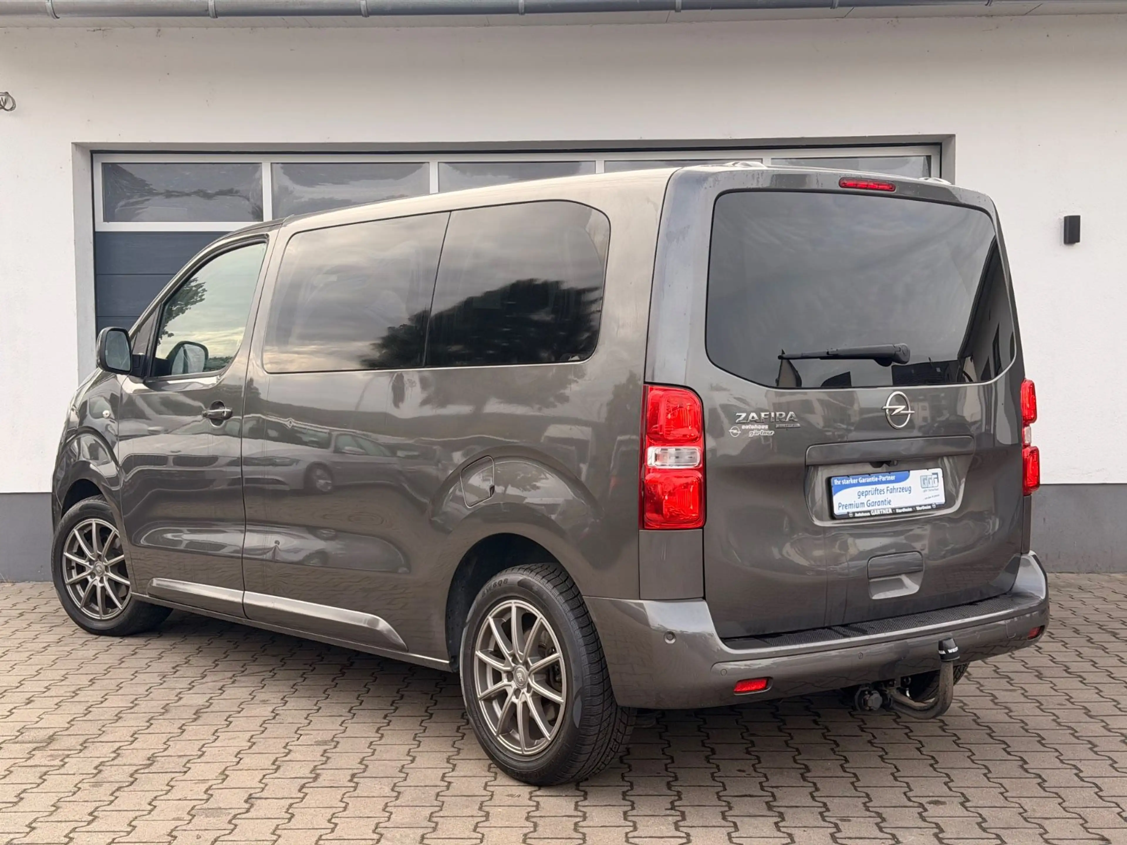 Opel Zafira Life Selection Navi AHK Xenon Kamera 8 Si — photo 3