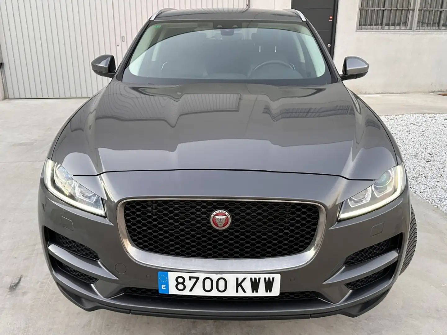 Jaguar F-Pace 2.0i4D Prestige Aut. AWD 180 Gris - 2
