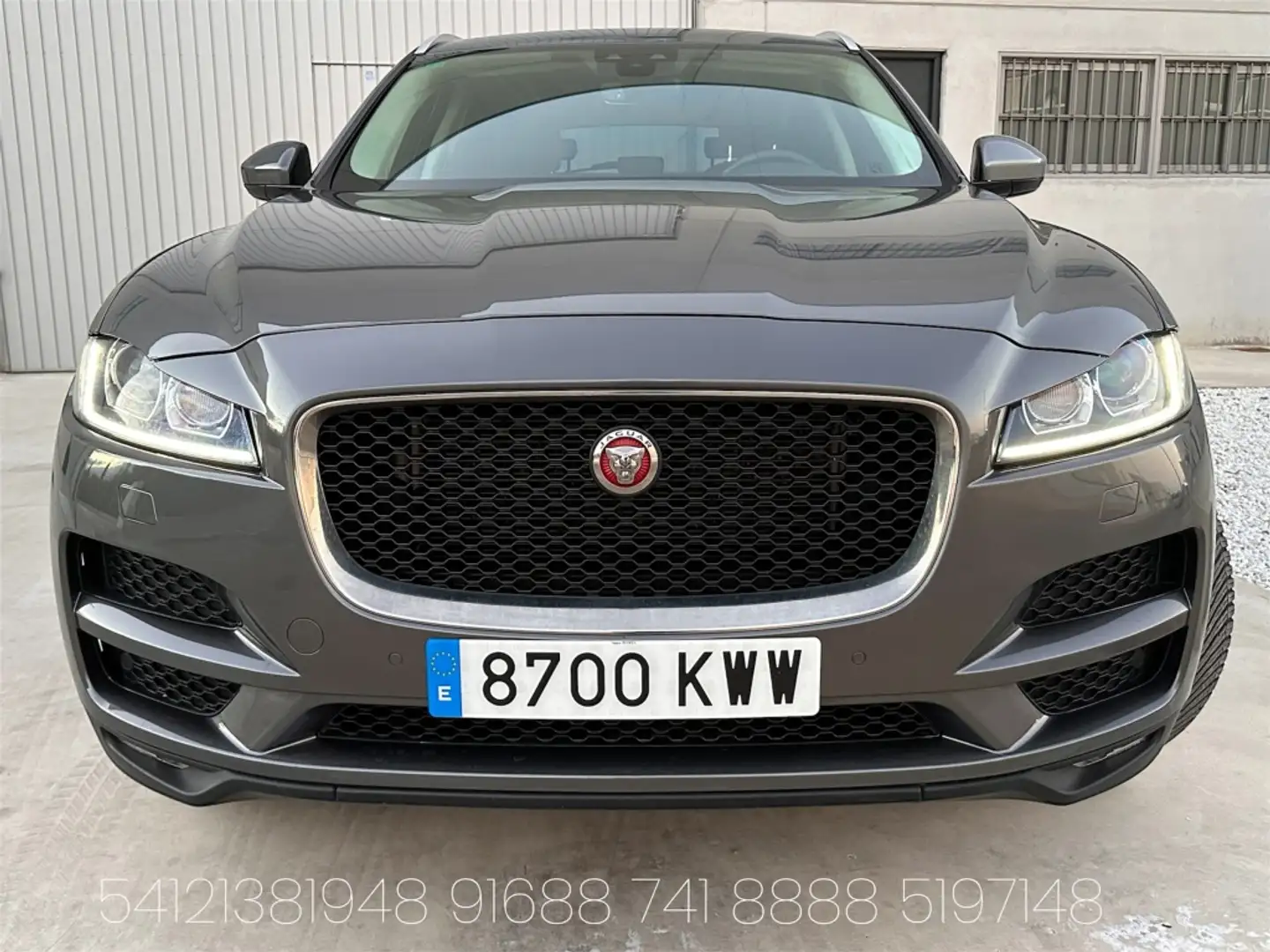 Jaguar F-Pace 2.0i4D Prestige Aut. AWD 180 Gris - 1