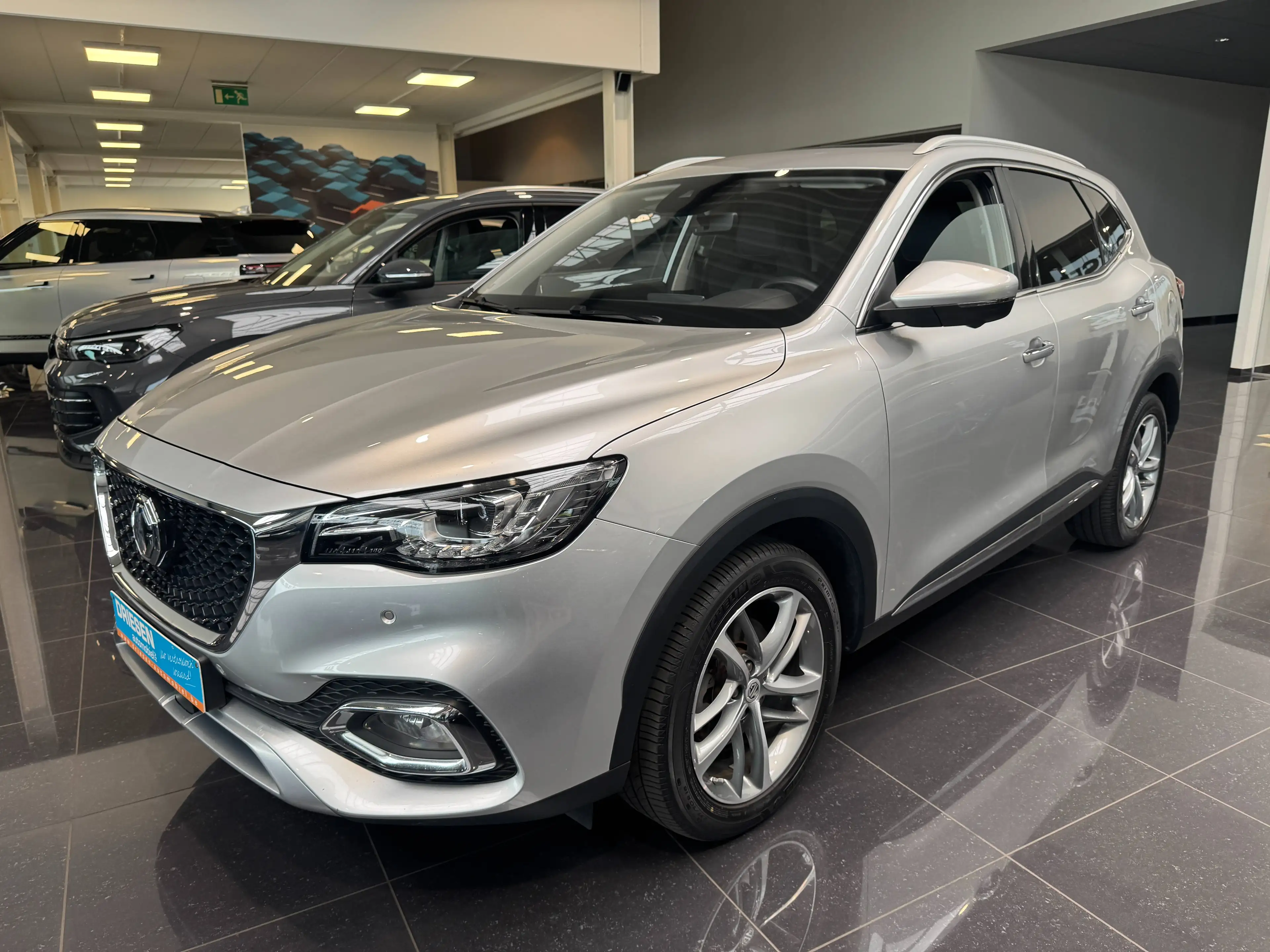 MG EHS EHS PHEV 1.5 Turbo Luxury/Navi/Pano/Leder/Carplay/1j gar.(1) — photo 2