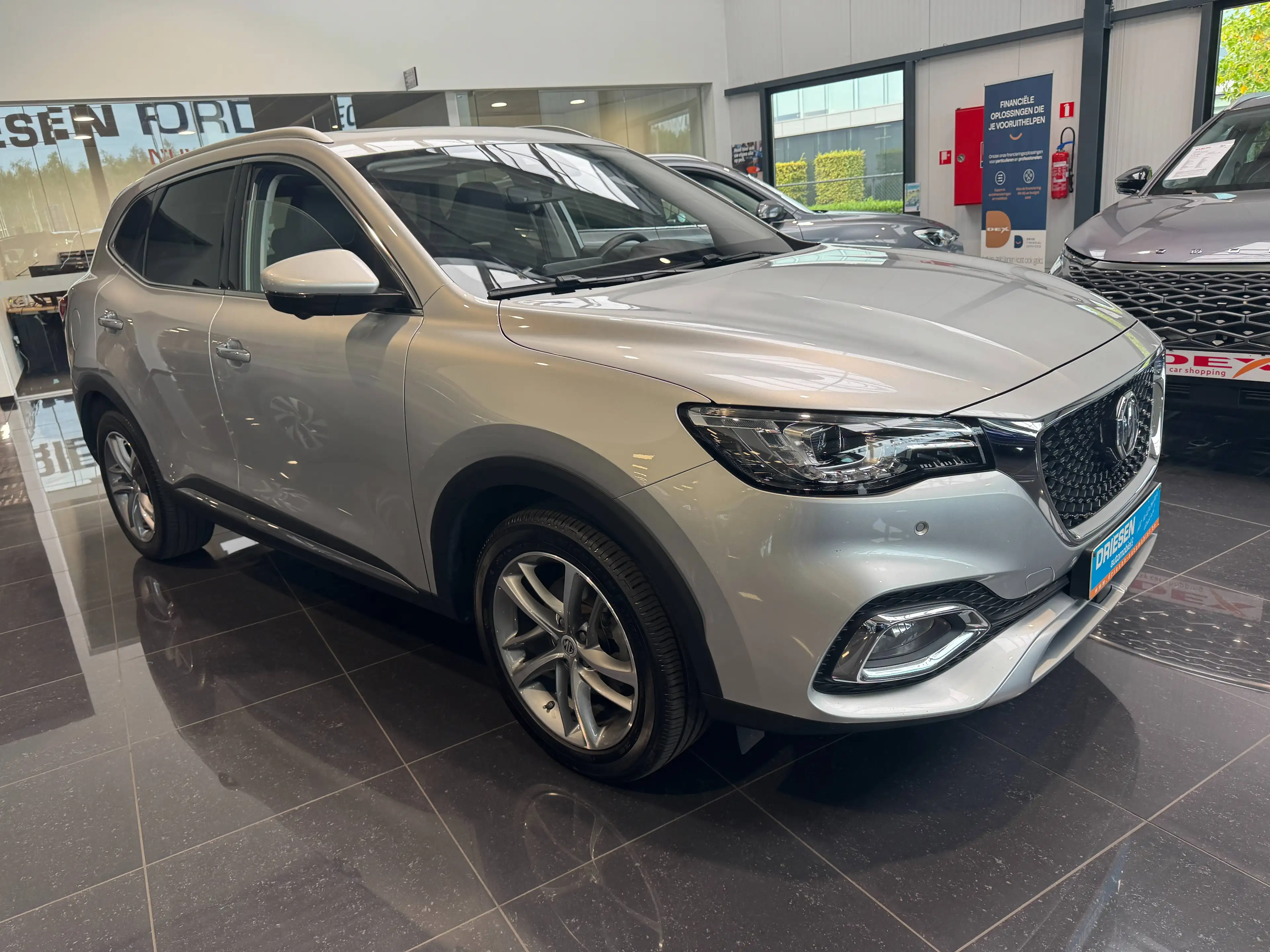 MG EHS EHS PHEV 1.5 Turbo Luxury/Navi/Pano/Leder/Carplay/1j gar.(1)