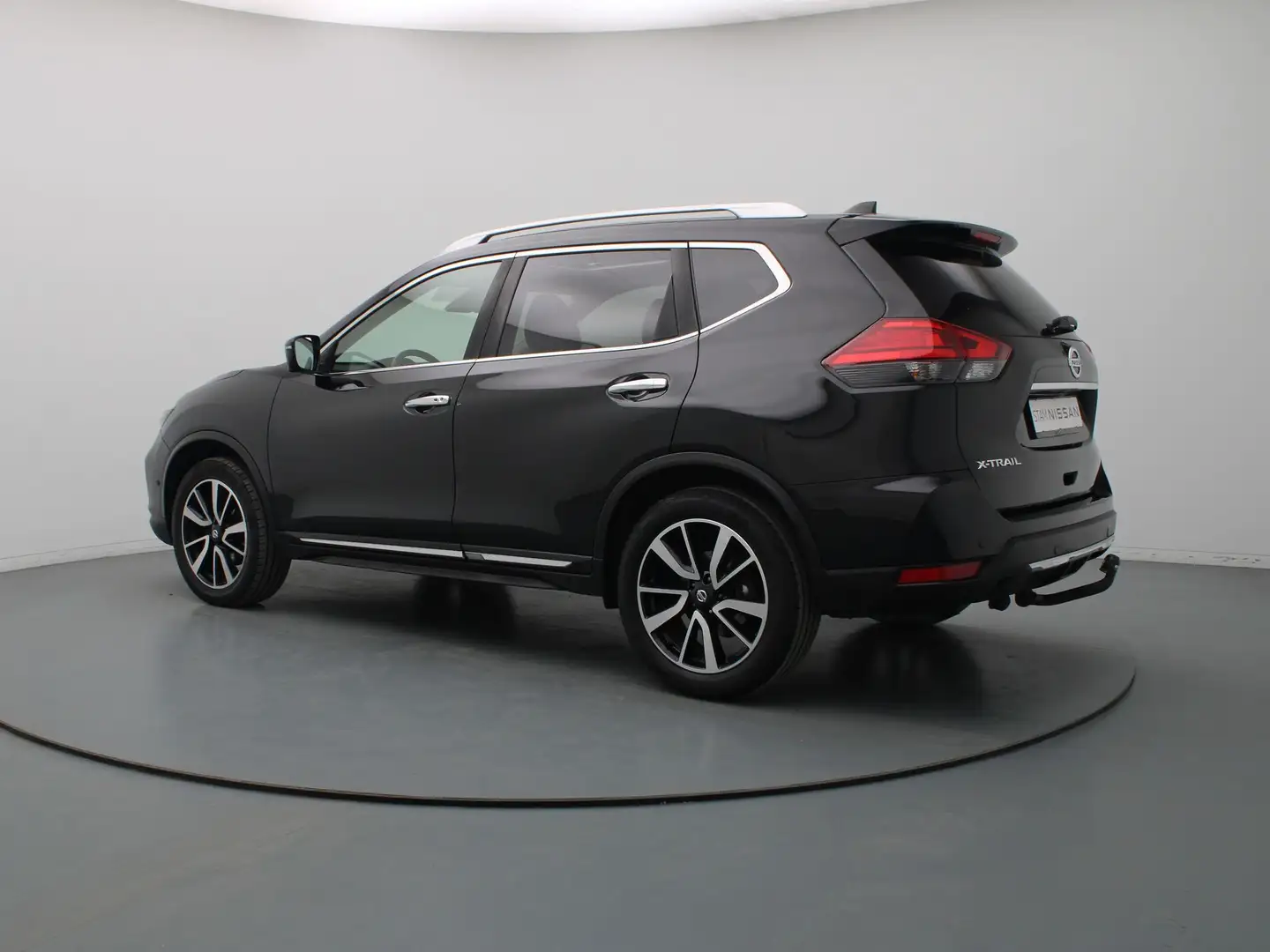 Nissan X-Trail 163pk DIG-T Tekna BOSE | 360° Camera | Cruise | Na Zwart - 2