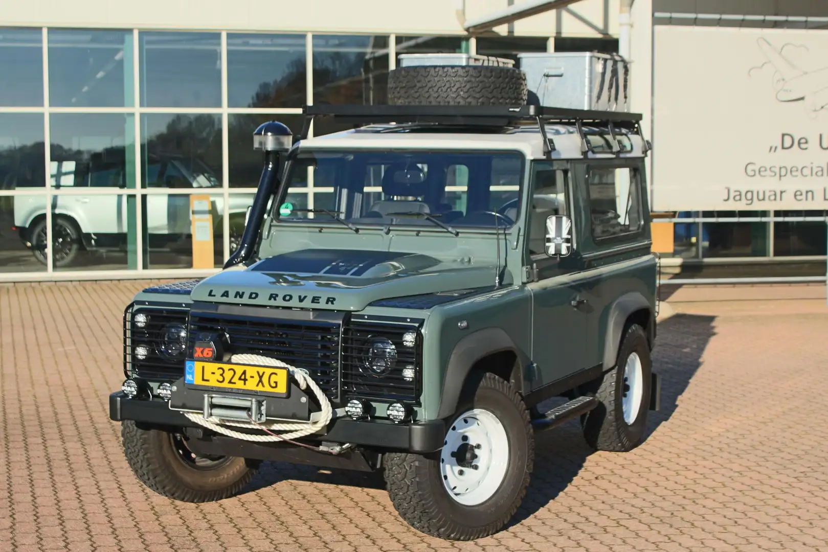 Land Rover Defender 2.4 TD 90 SW De Uiver Special + Airconditioning Vert - 2