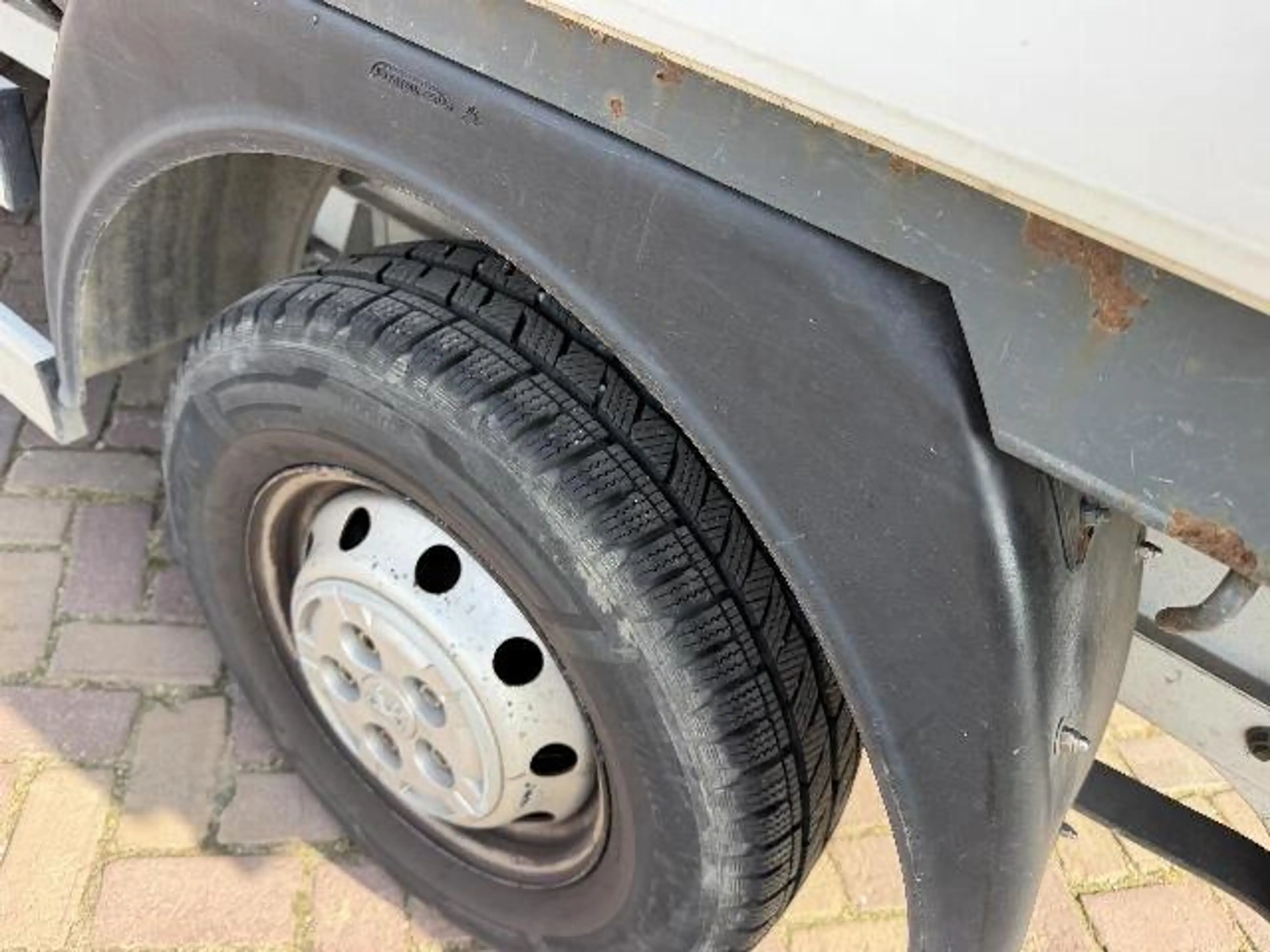 Peugeot Boxer 335 2.2 HDI L2 — photo 11