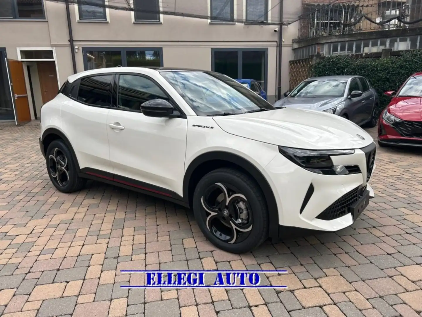 Alfa Romeo Junior 1.2 145 CV Hybrid eDCT6 Speciale KM 0 Bianco - 1