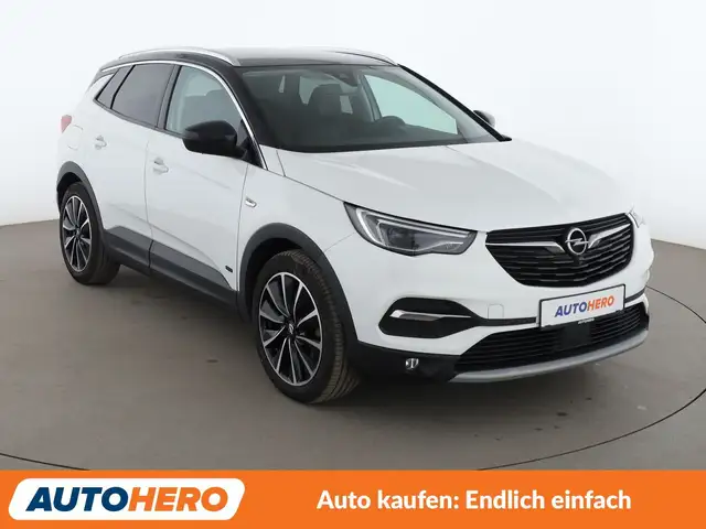 Opel Grandland view 8