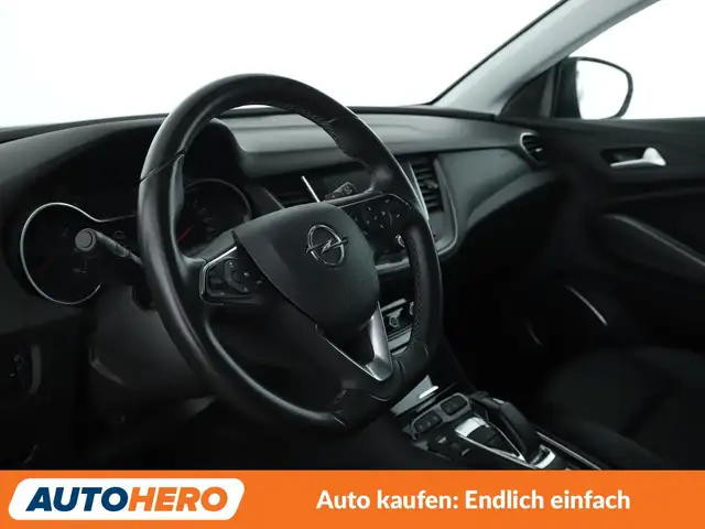 Opel Grandland view 11