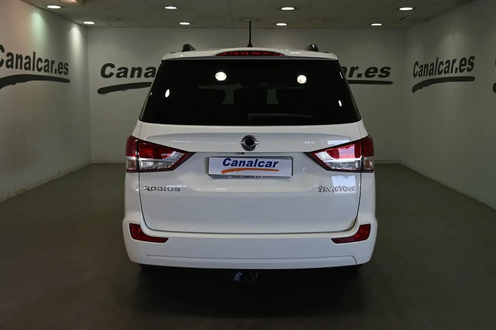 SsangYong Rodius 2.0e-Xdi Limited Aut. Белый - 2