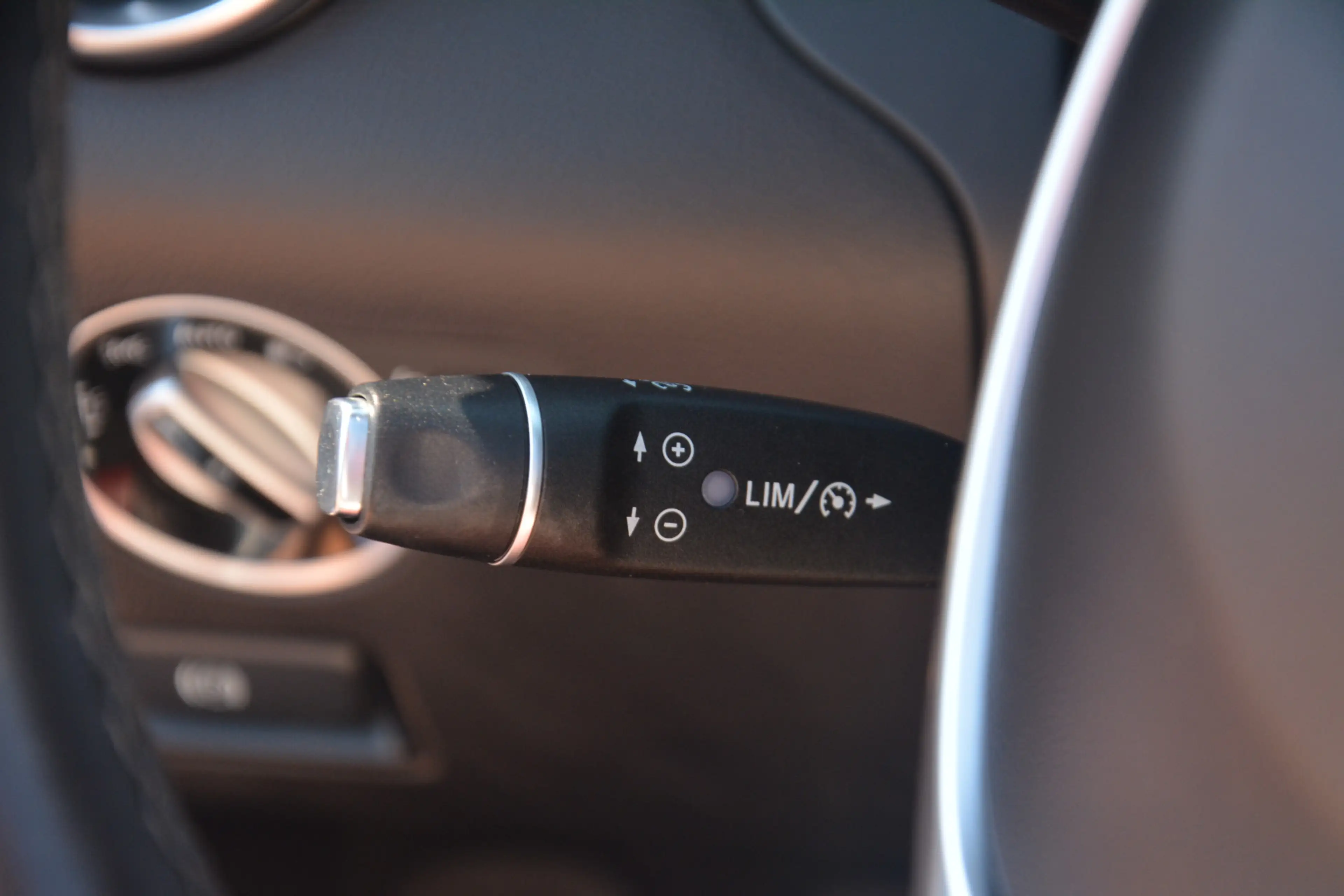 Mercedes-Benz SLC 43 AMG | Navigatie | Panorama VARIOdak | Cruise-control | — photo 26