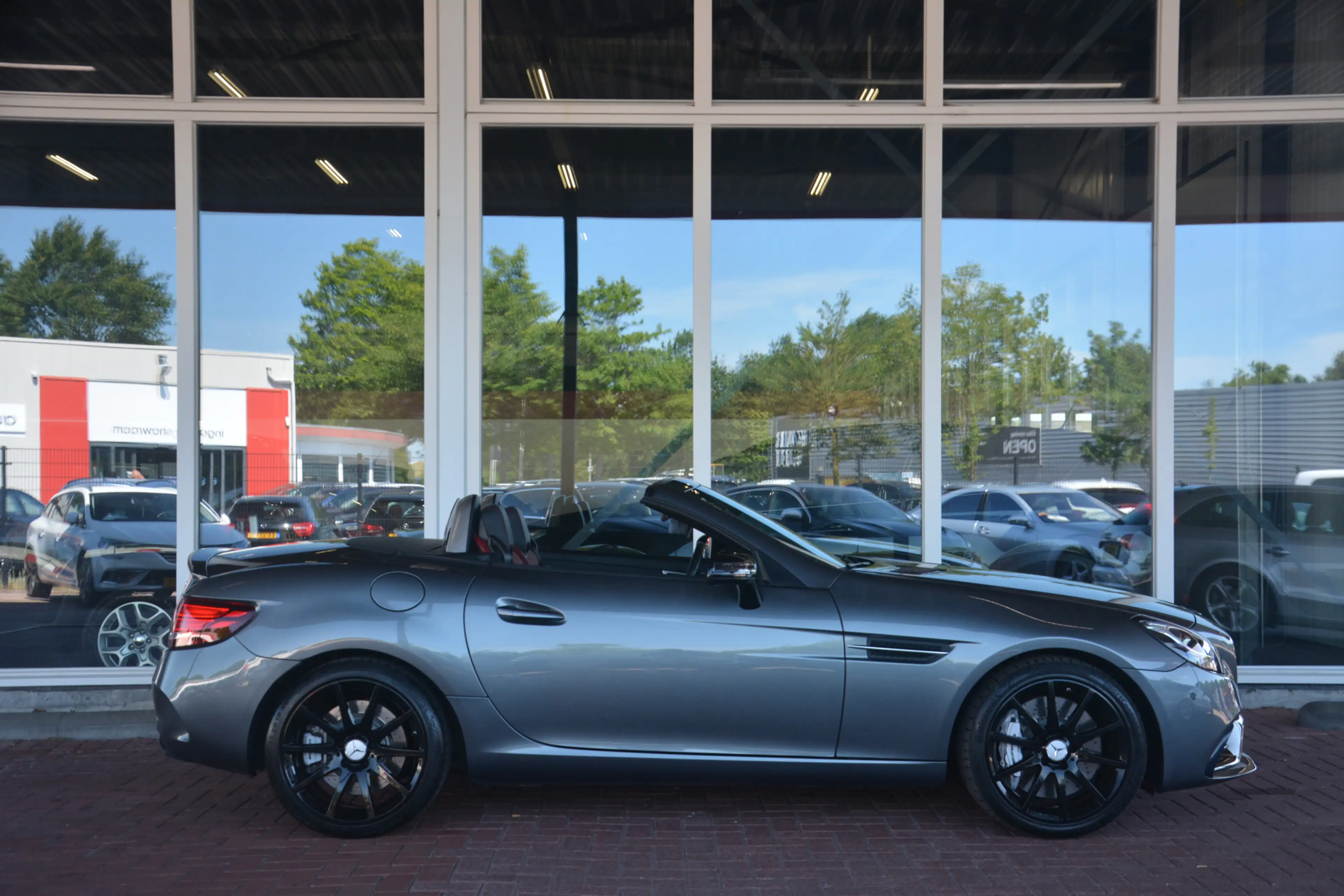 Mercedes-Benz SLC 43 AMG | Navigatie | Panorama VARIOdak | Cruise-control | — photo 29