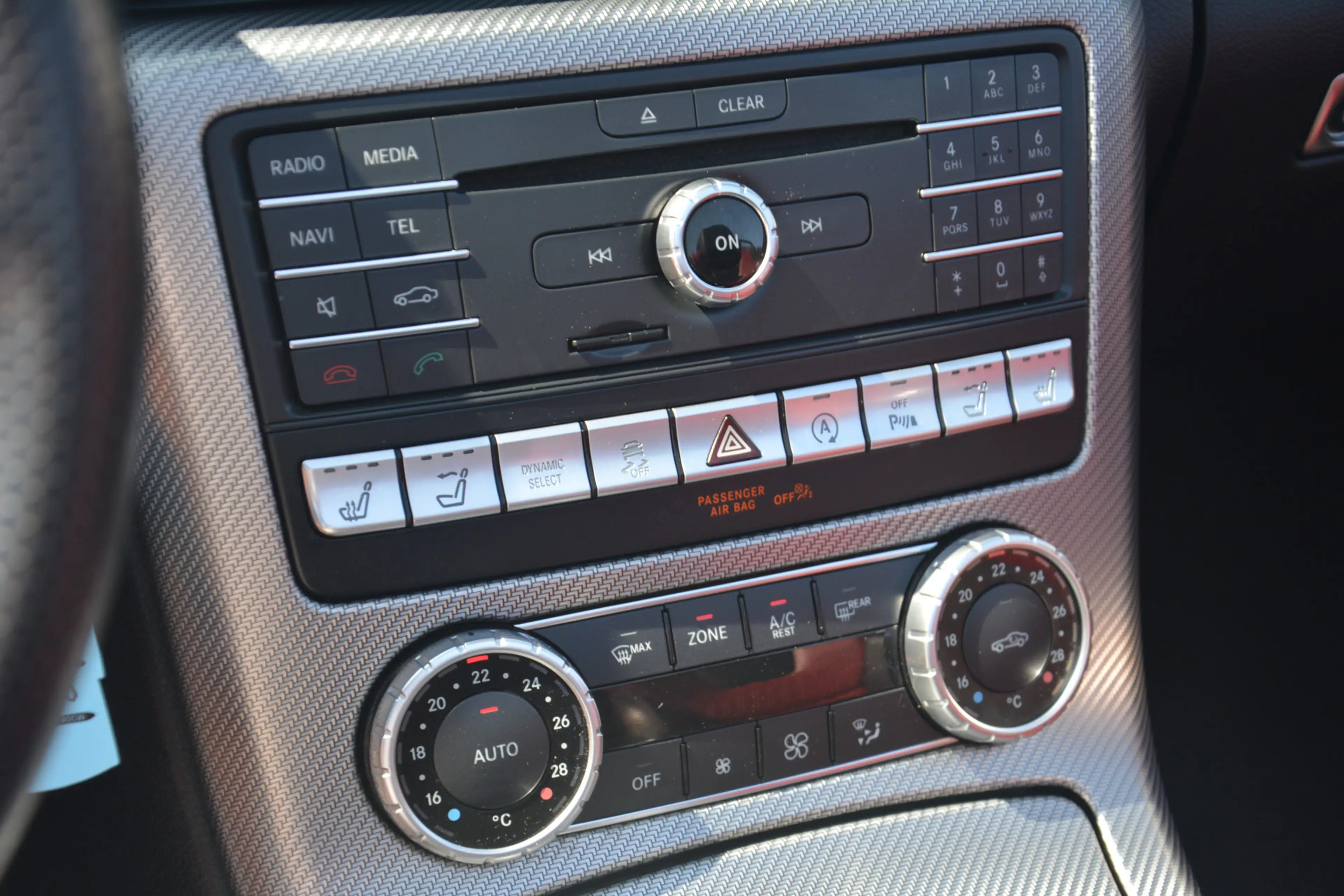 Mercedes-Benz SLC 43 AMG | Navigatie | Panorama VARIOdak | Cruise-control | — photo 17