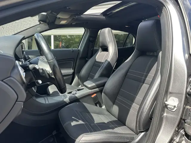 Mercedes-Benz Gla view 4