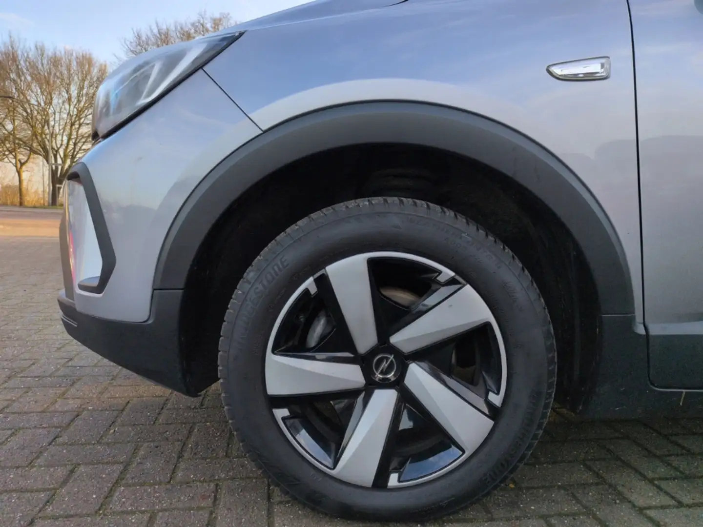 Opel Crossland Edition 1.2 Turbo Anhängerkupplung NAVI SHZ LHZ Grau - 2