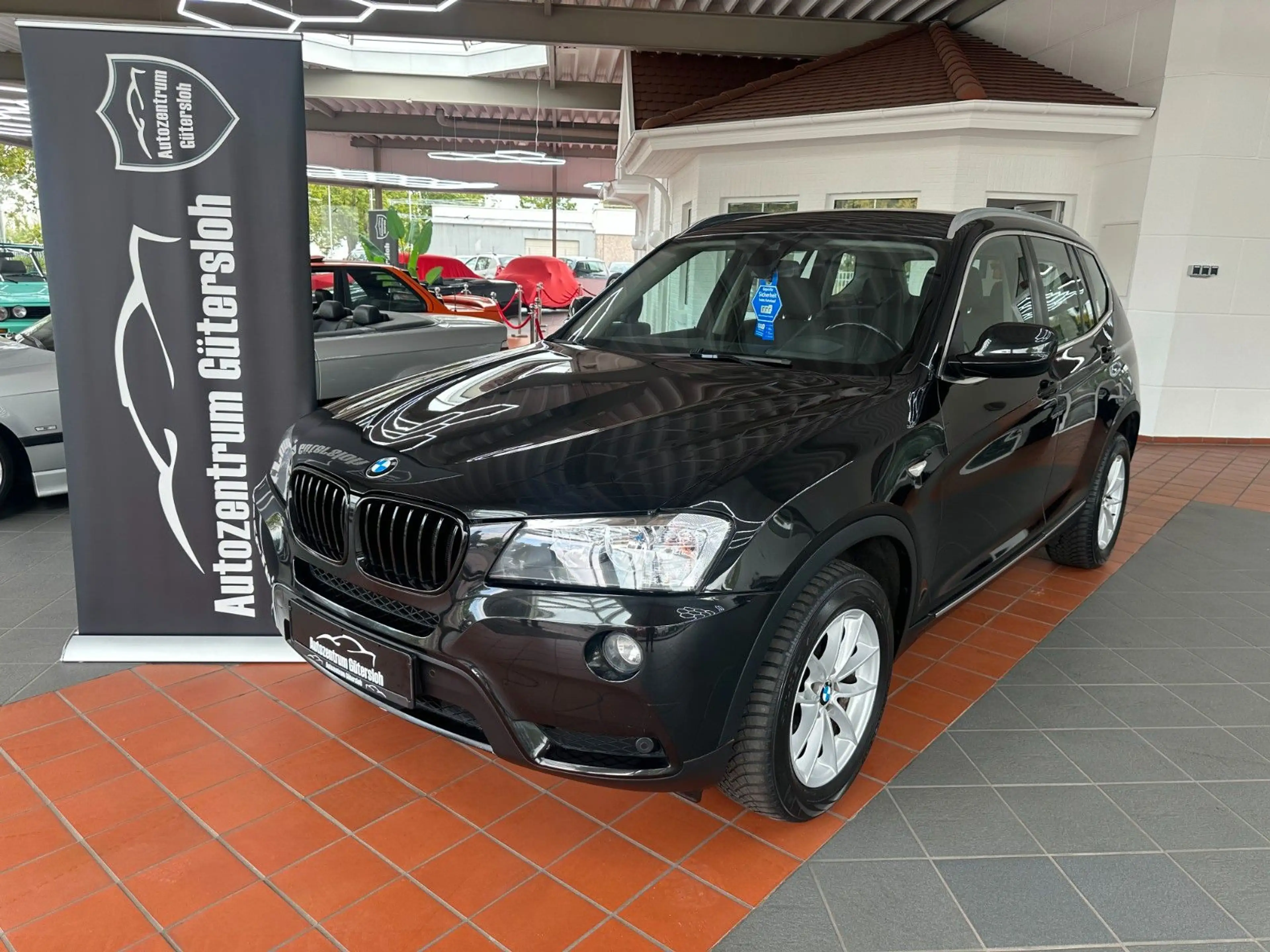 BMW X3 xDrive 20 d * HEAD UP / NAVI / GARANTIE *