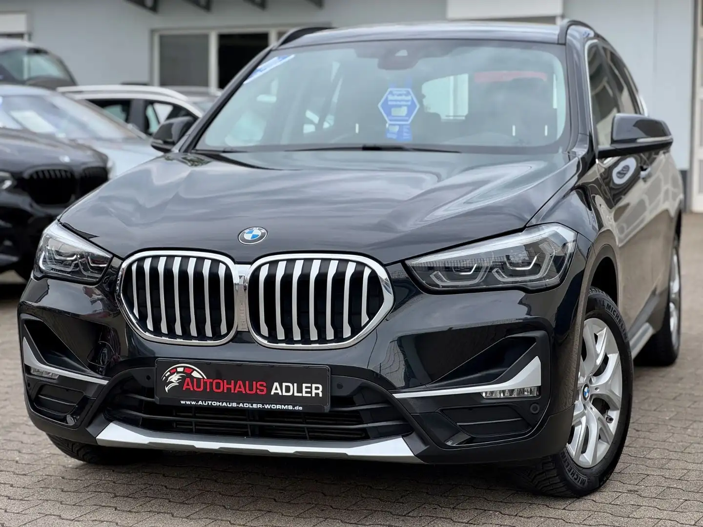 BMW X1 sDrive18i xLine*19%*NAVI*PDC*SH*LED*SPURH*AHK Noir - 2