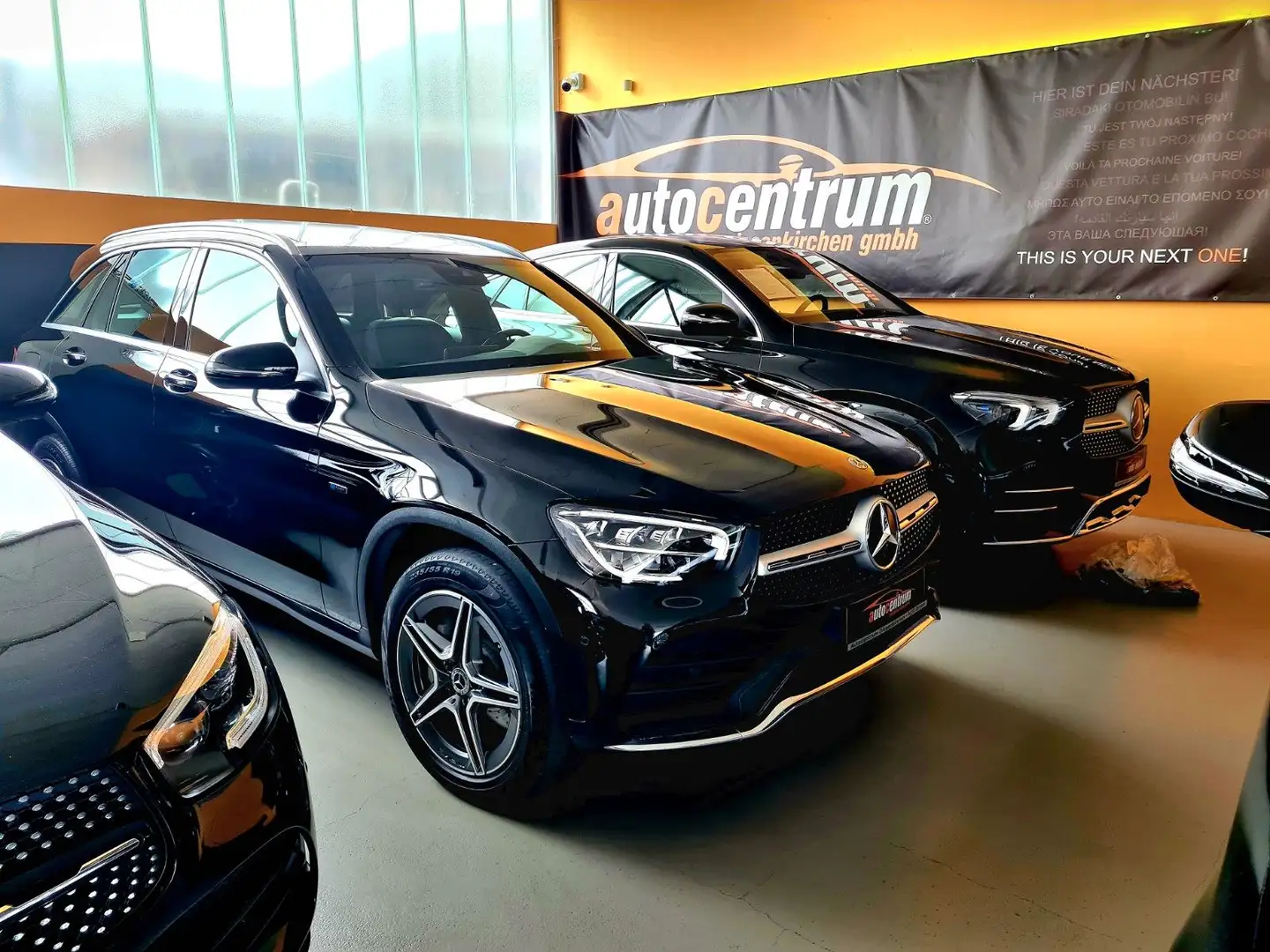 Mercedes-Benz GLC 300 de 2x AMG*Pano*MBUX+*LED*IHC*RFK*DAB*+WR Negro - 1