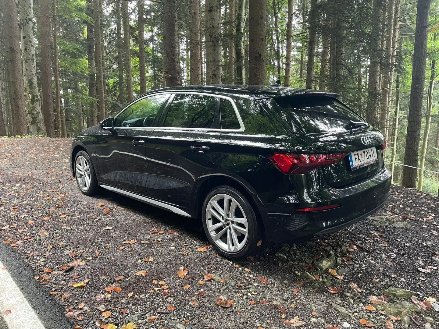 Audi A3 SB 30 TFSI intense S-tronic Sportback Schwarz - 2