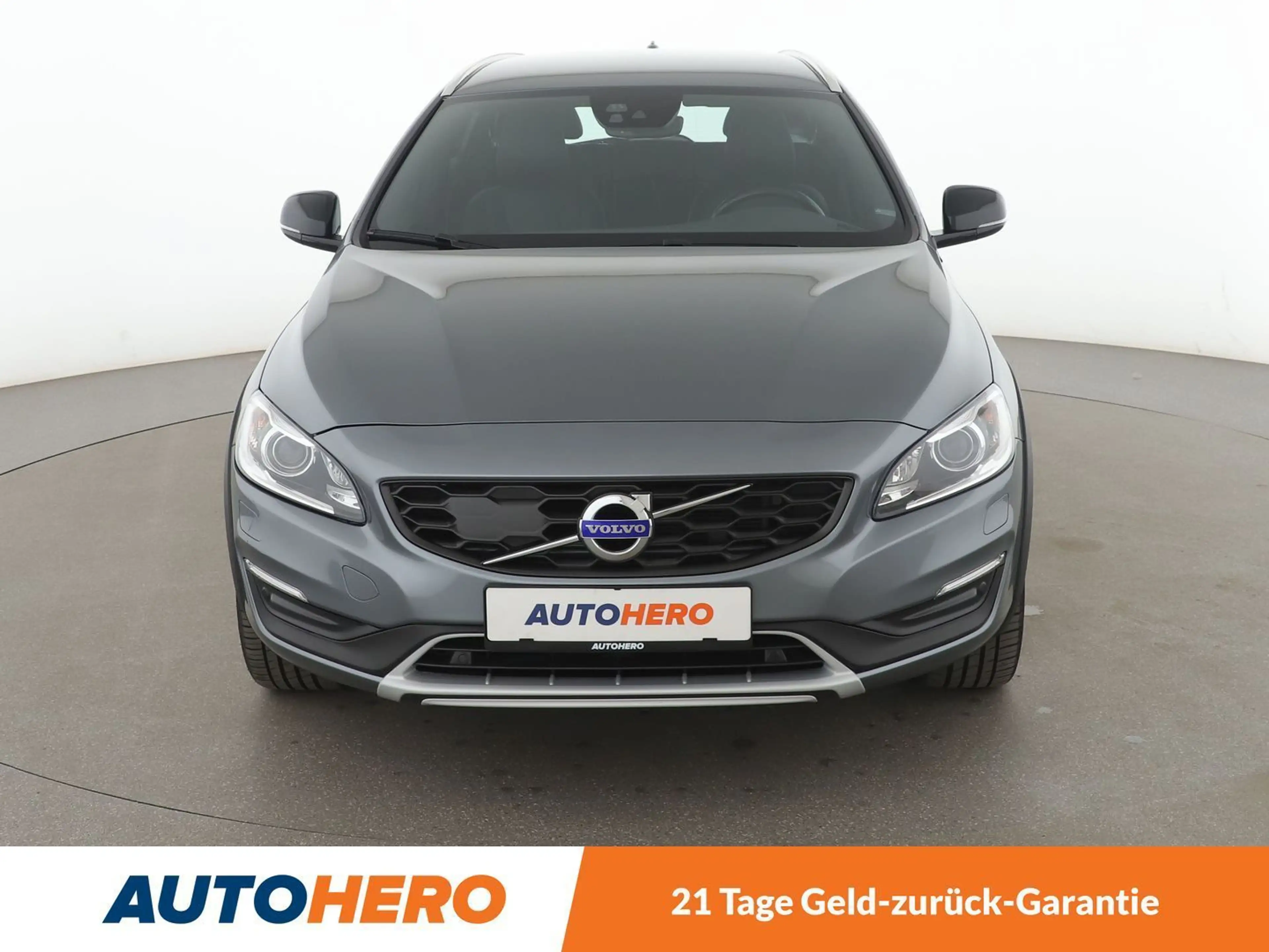 Volvo V60 Cross Country 2.4 D4 Summum AWD Aut.*NAVI*ACC*PDC*SHZ* — photo 9