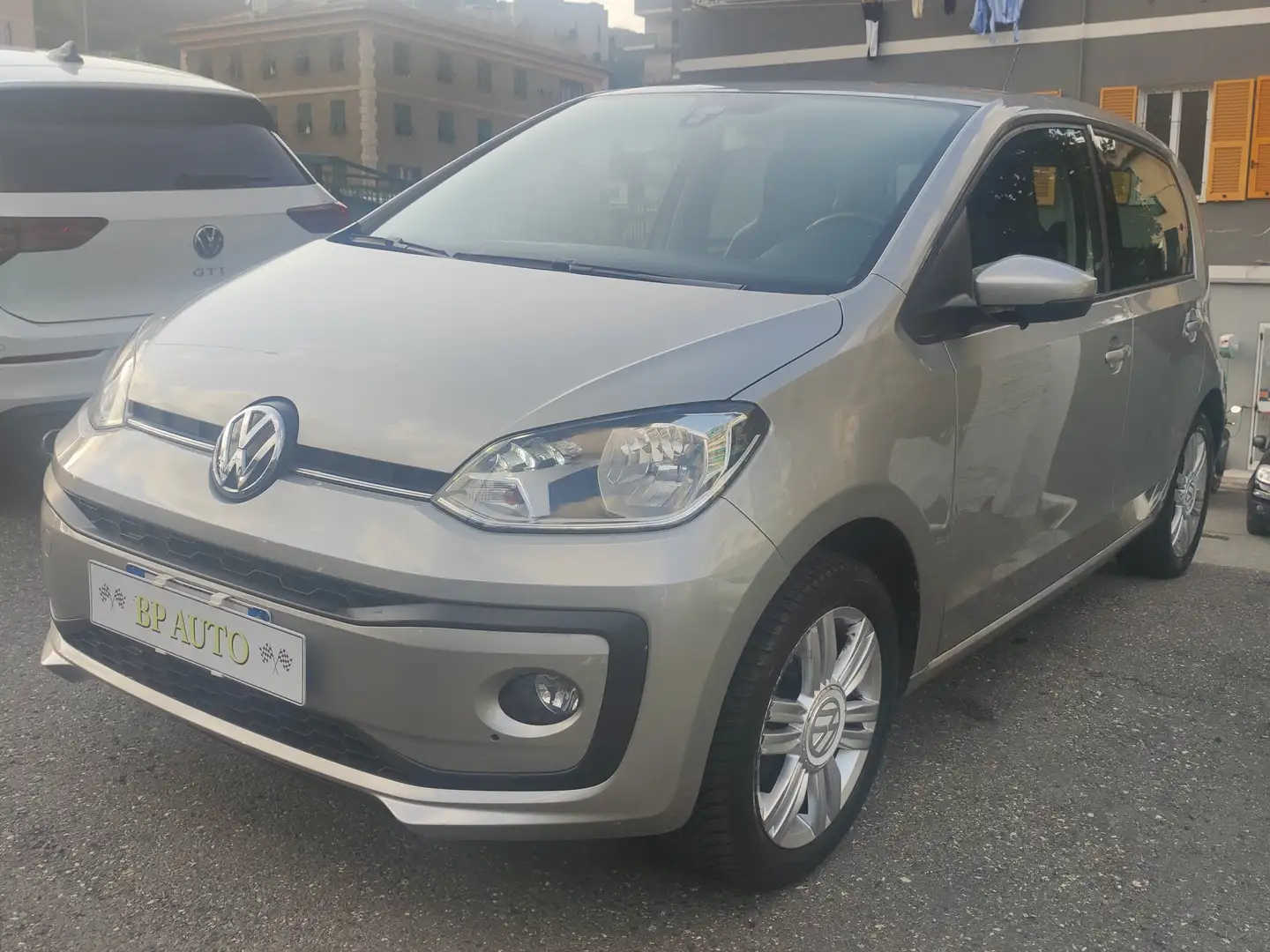 Volkswagen up! up! 5p 1.0 High 75cv asg Gris - 1