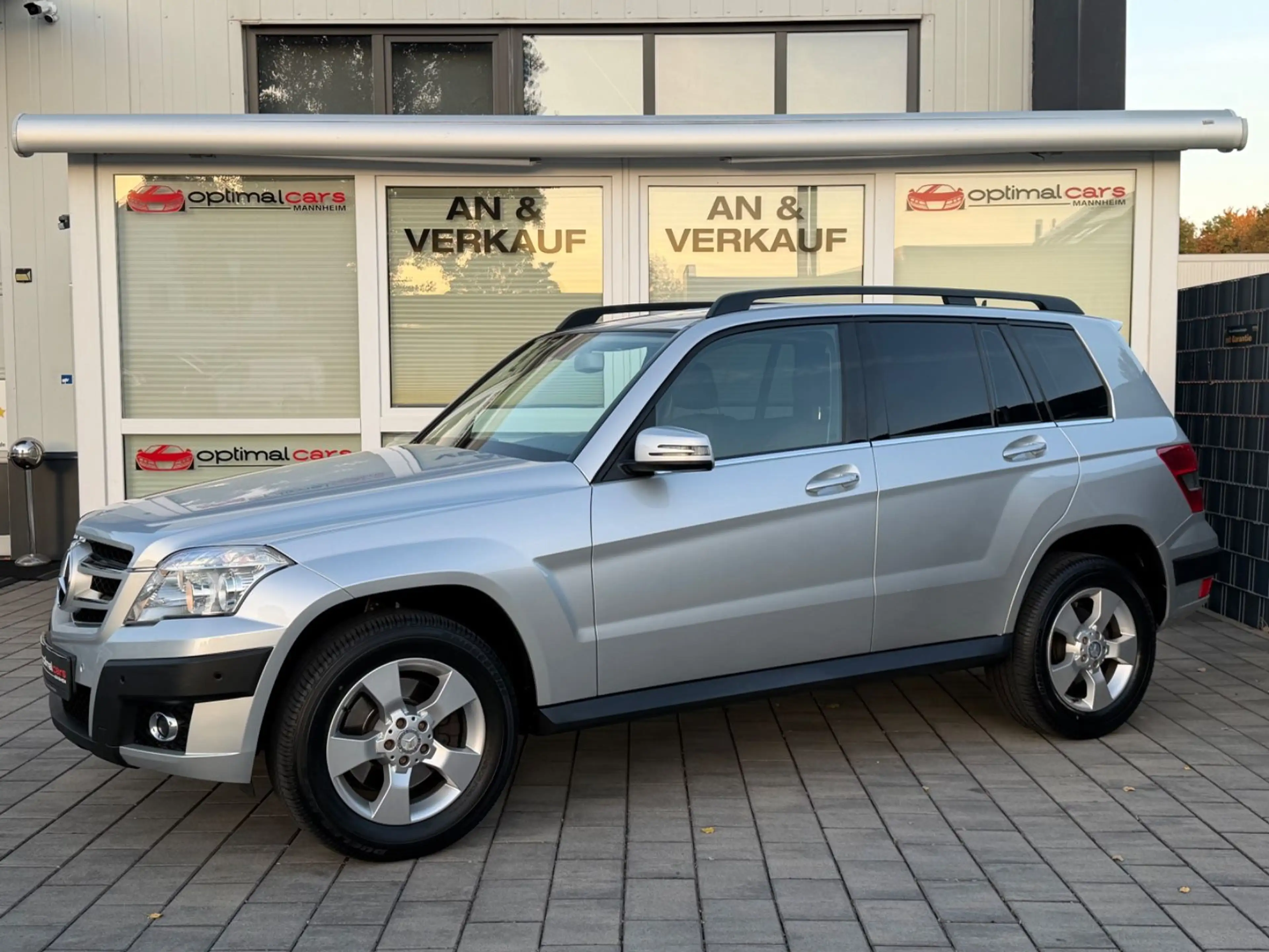 Mercedes-Benz GLK 350 /4MATIC/OFF-ROAD/66.500KM/PDC/SHZ/2.HAND