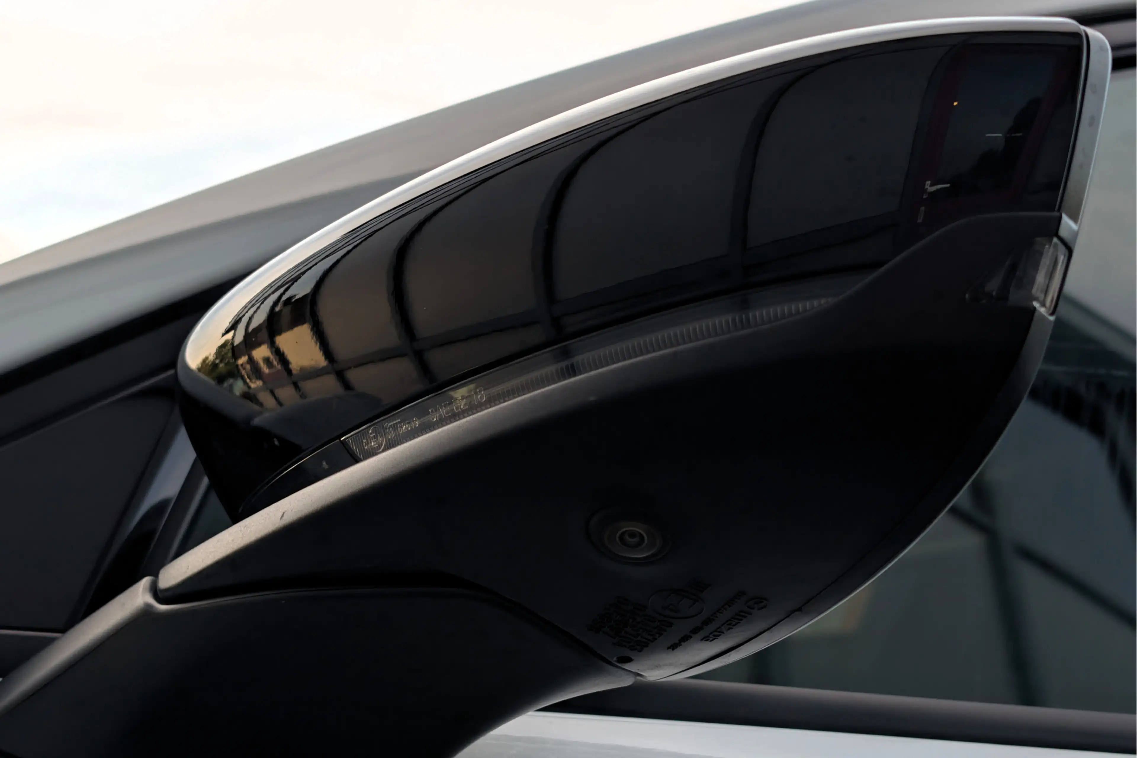 Mazda MX-30 e-SkyActiv 145 First Edition 36kWh SOH 92% — photo 32