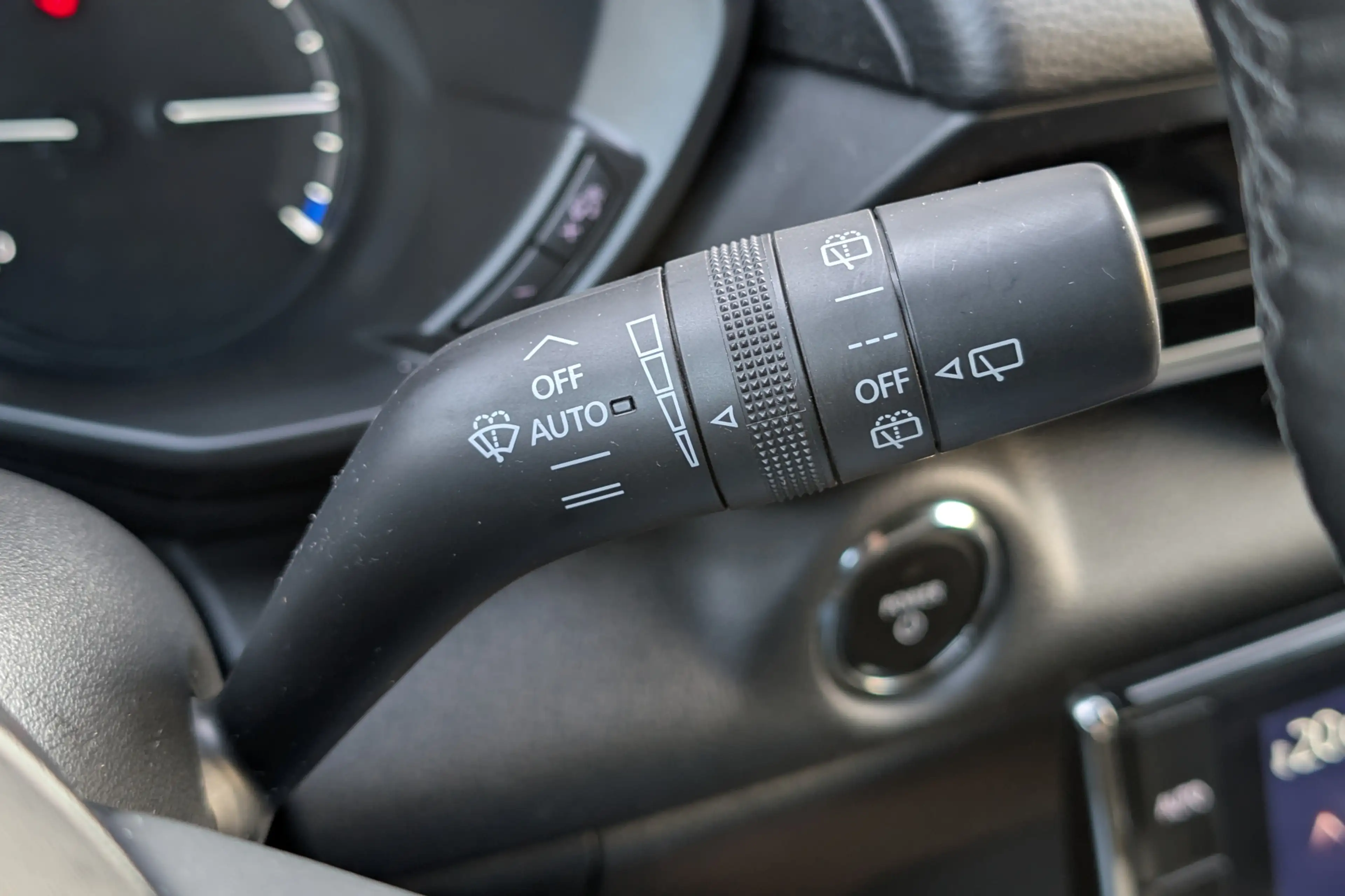 Mazda MX-30 e-SkyActiv 145 First Edition 36kWh SOH 92% — photo 39
